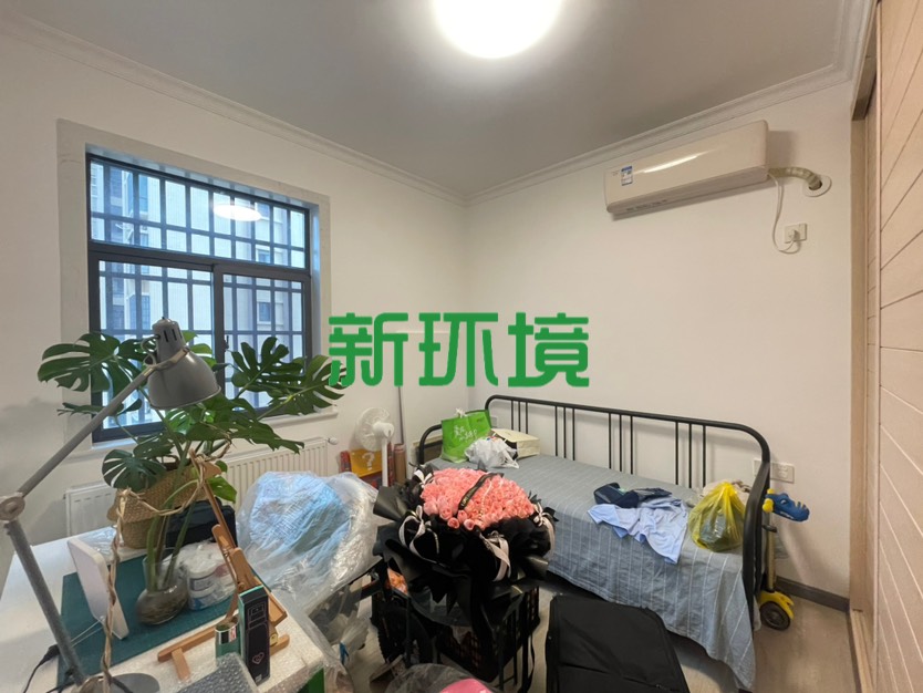 龙源华城  2室2厅1卫   58.00万客厅
