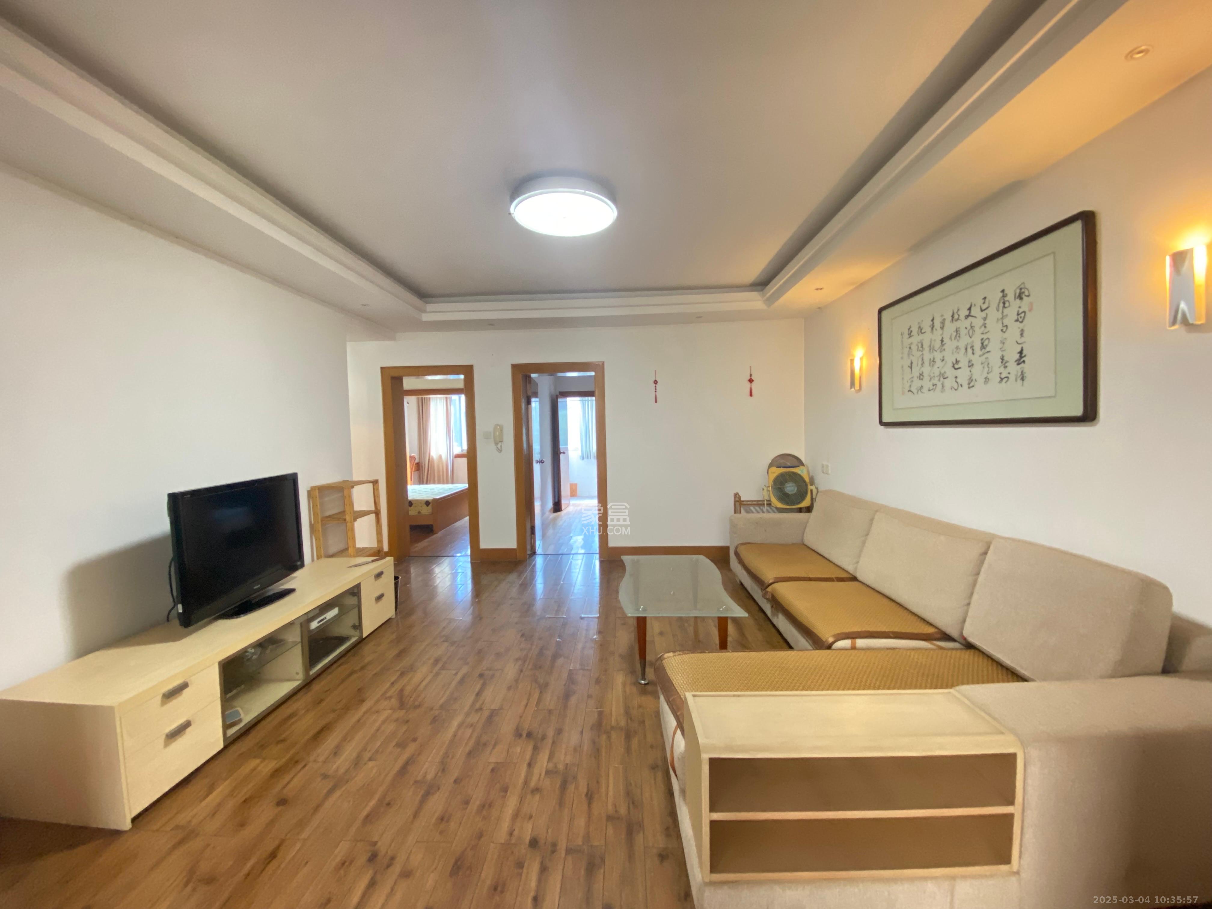 省动物卫生监督所单位房  3室2厅1卫   2800.00元/月
