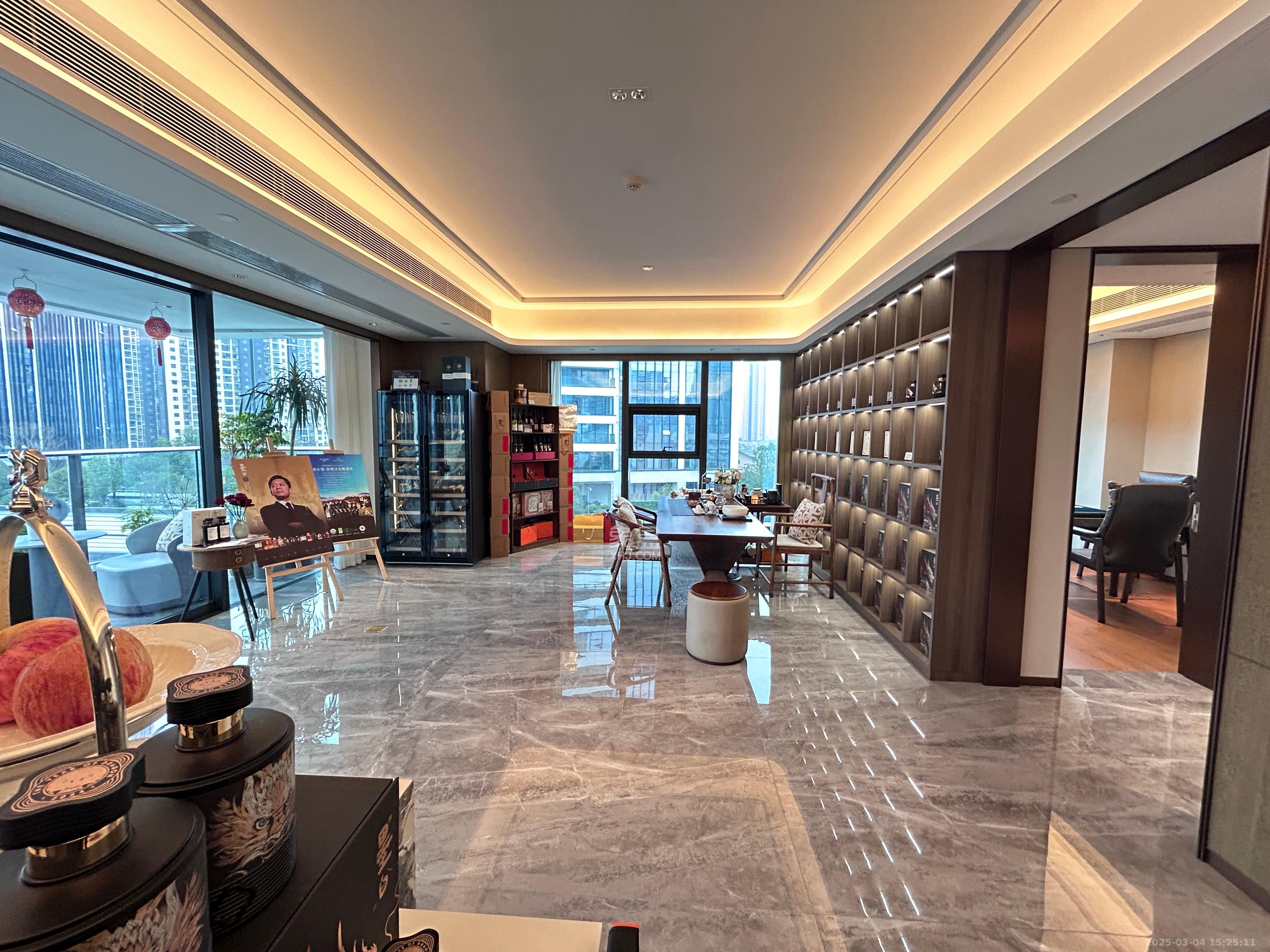 运达中央广场三期  5室2厅3卫    29800.0元/月 运达中央广场三期  5室2厅3卫    29800.0元/月