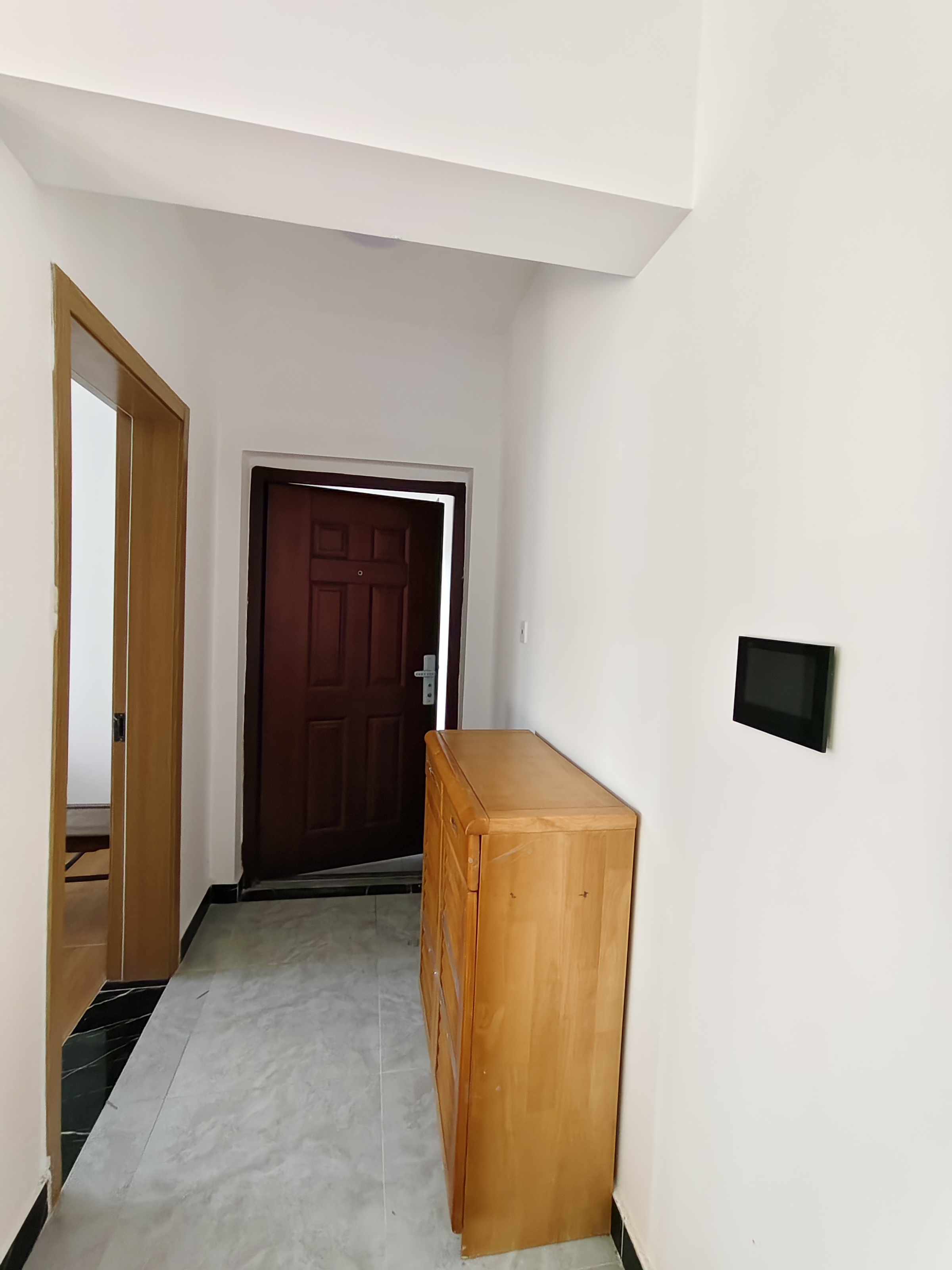 坡博家园三区 4室2厅2卫 3200.0元/月 坡博家园三区 4室2厅2卫 3200.0元/月室内图