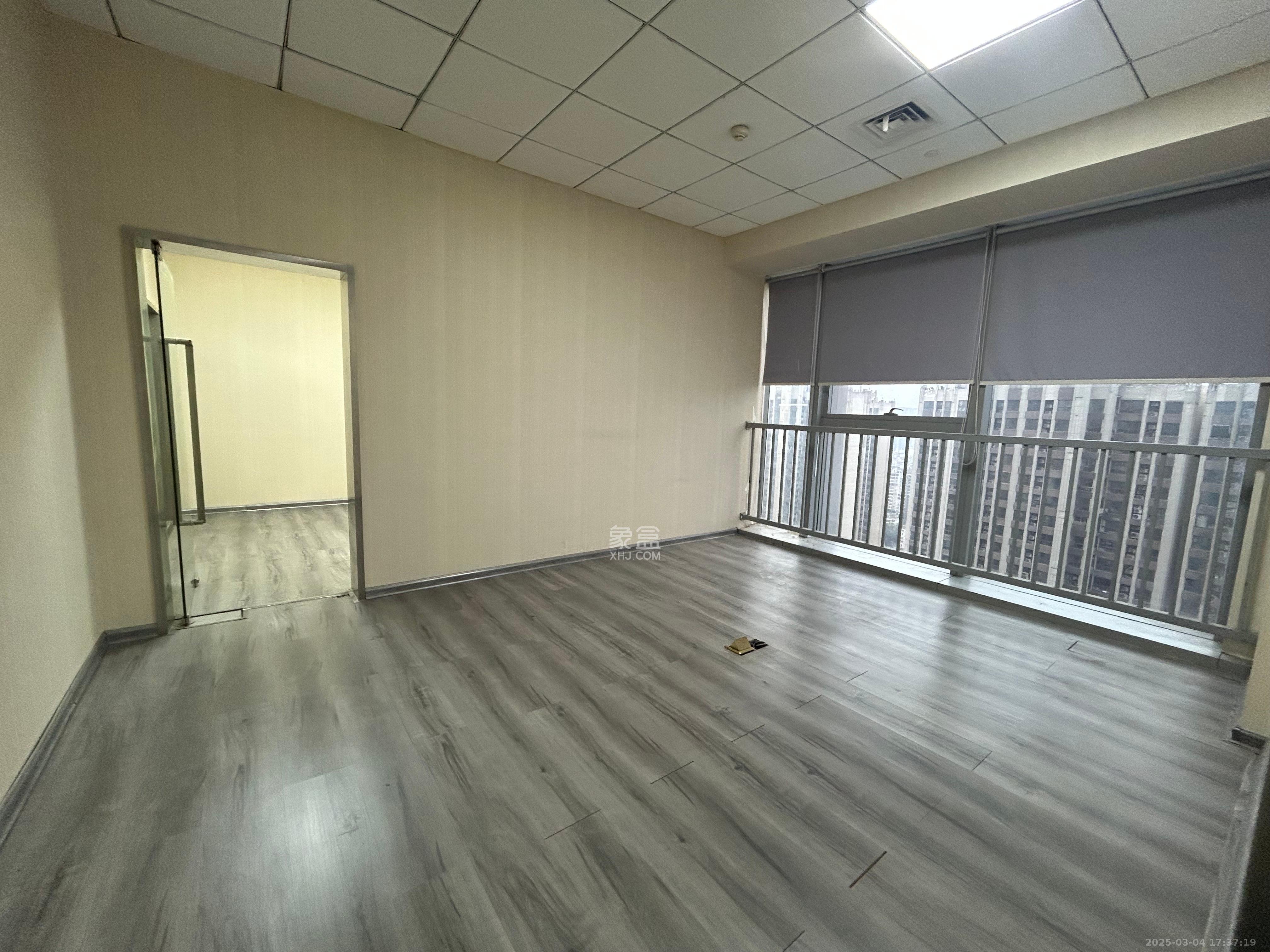 绿地中央广场   171.0㎡      8000.0元/月室内图