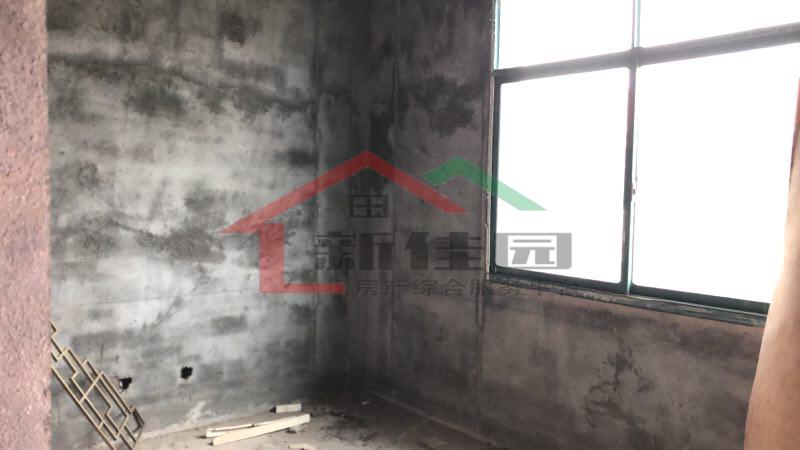 广茂园二期  6室2厅3卫   265.00万客厅