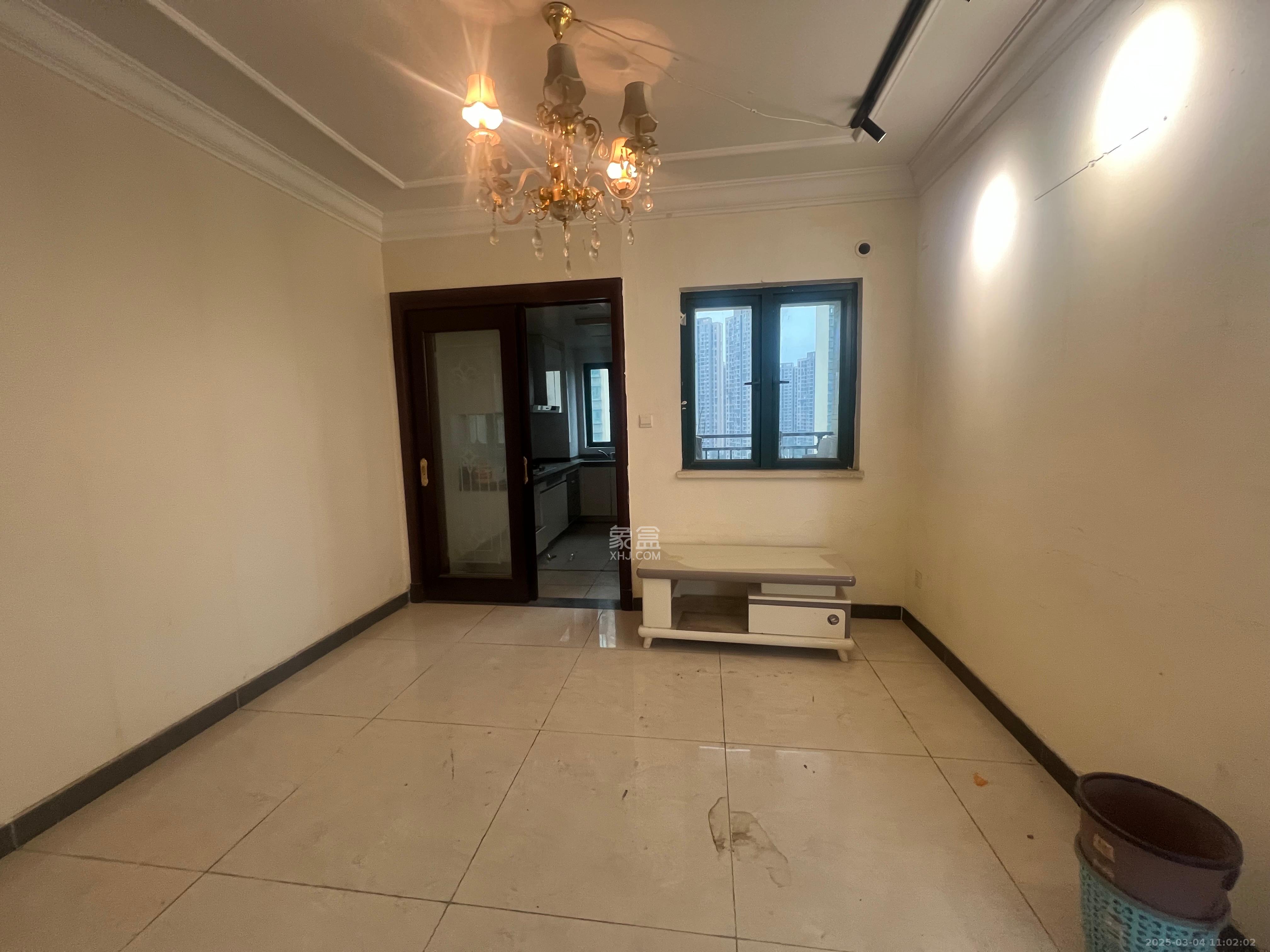 恒大雅苑 3室2厅2卫 2800.0元/月 恒大雅苑 3室2厅2卫 2800.0元/月室内图