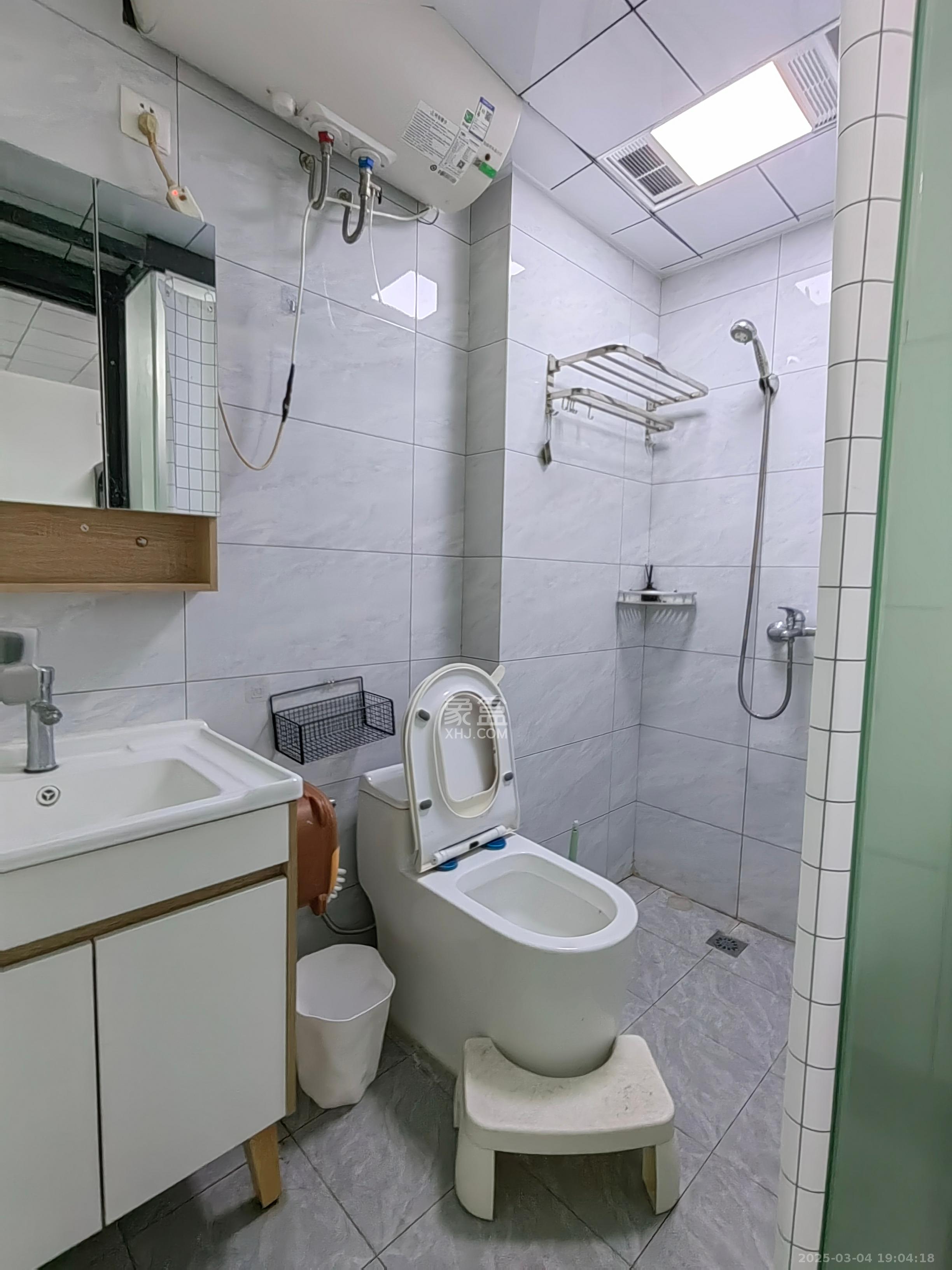 豪菲斯国际公寓(缤纷一季) 1室1厅1卫 1400.0元/月 豪菲斯国际公寓(缤纷一季) 1室1厅1卫 1400.0元/月室内图