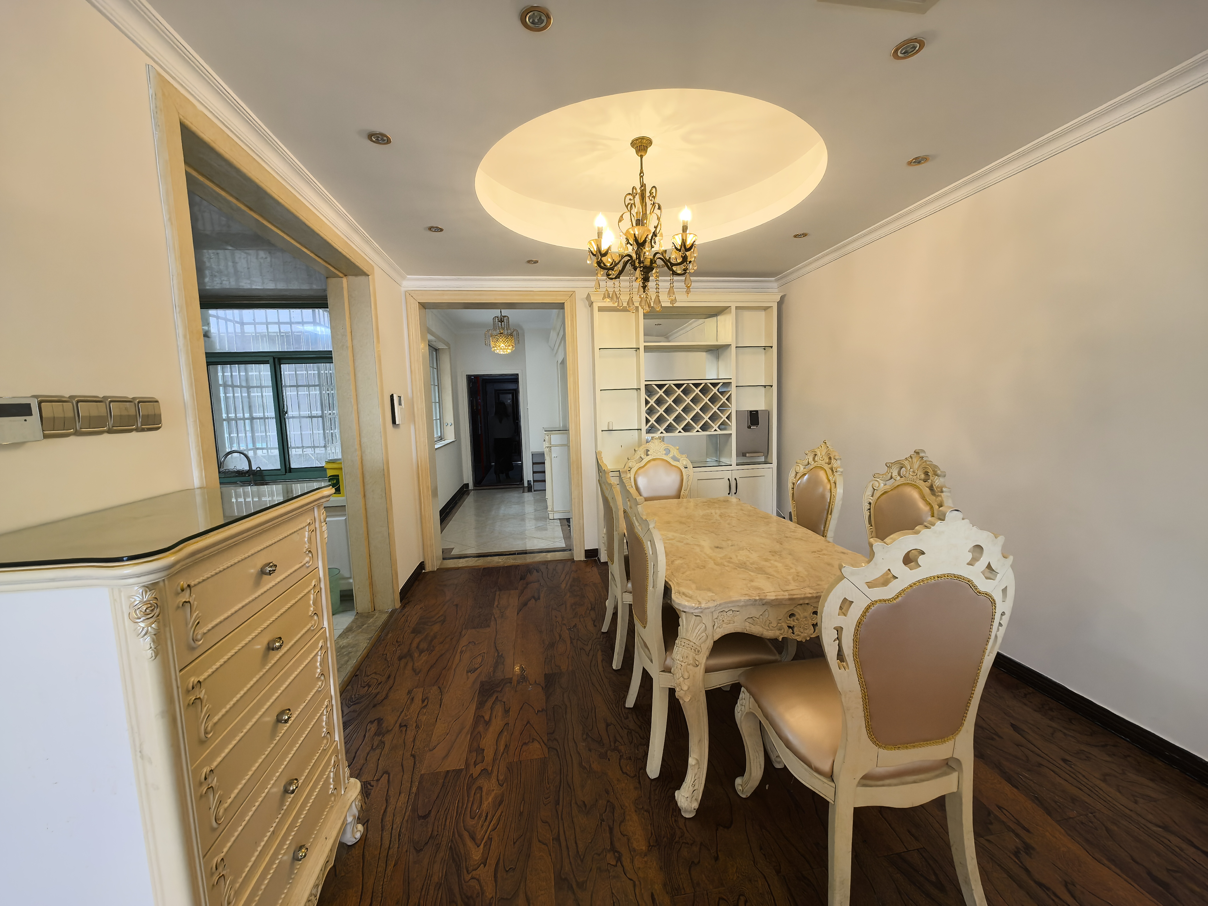 武警星苑 4室2厅2卫 79.8万 武警星苑 4室2厅2卫 79.8万客厅