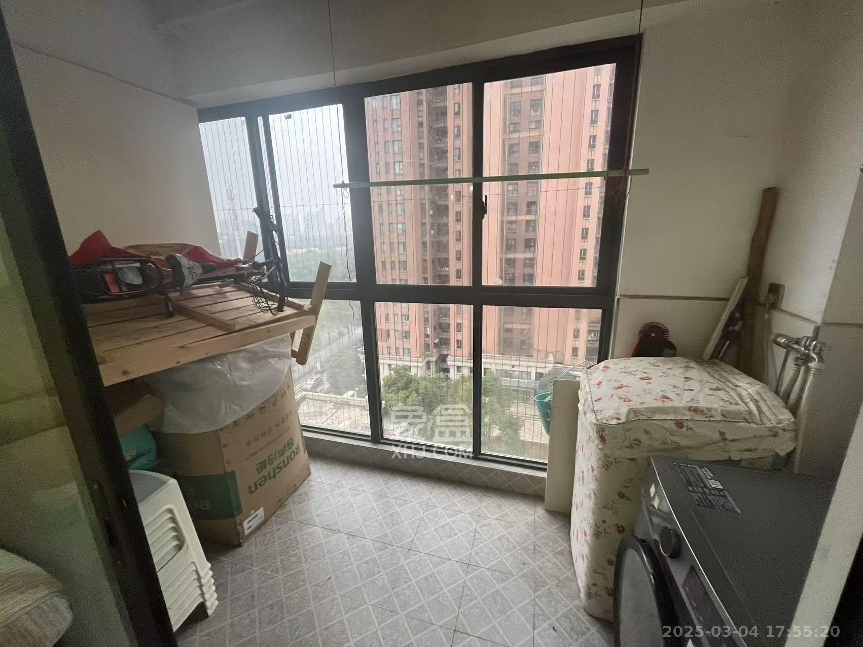 三一街区  2室2厅1卫   1600.00元/月室内图