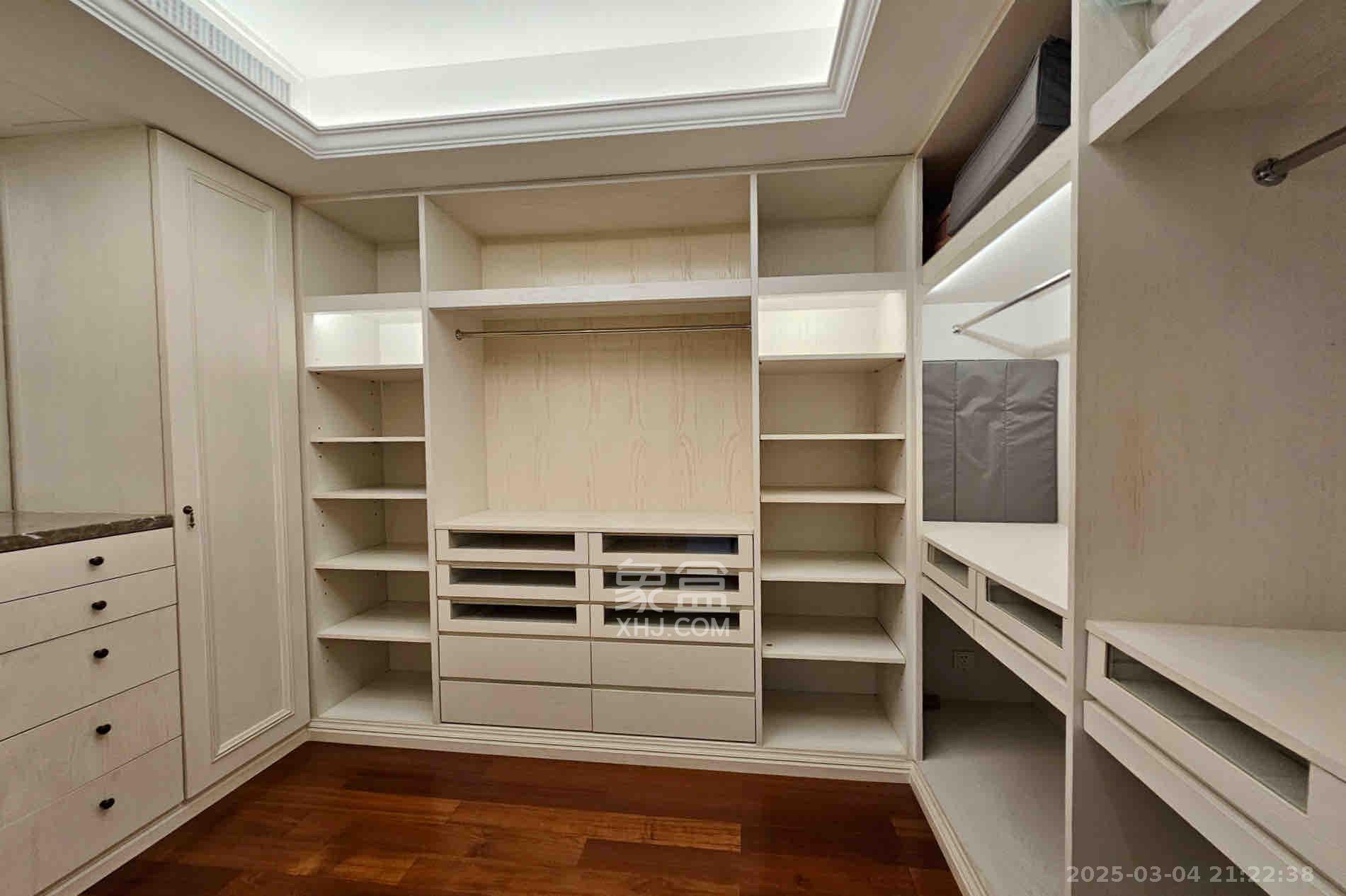 运达中央广场一、二期 7室3厅6卫 38000.0元/月 运达中央广场一、二期 7室3厅6卫 38000.0元/月室内图