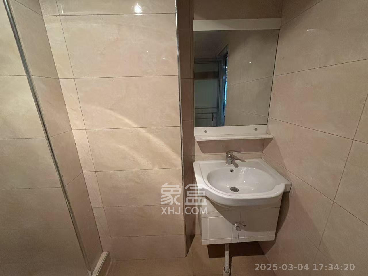 人瑞潇湘国际 1室1厅1卫 2500.0元/月 人瑞潇湘国际 1室1厅1卫 2500.0元/月室内图