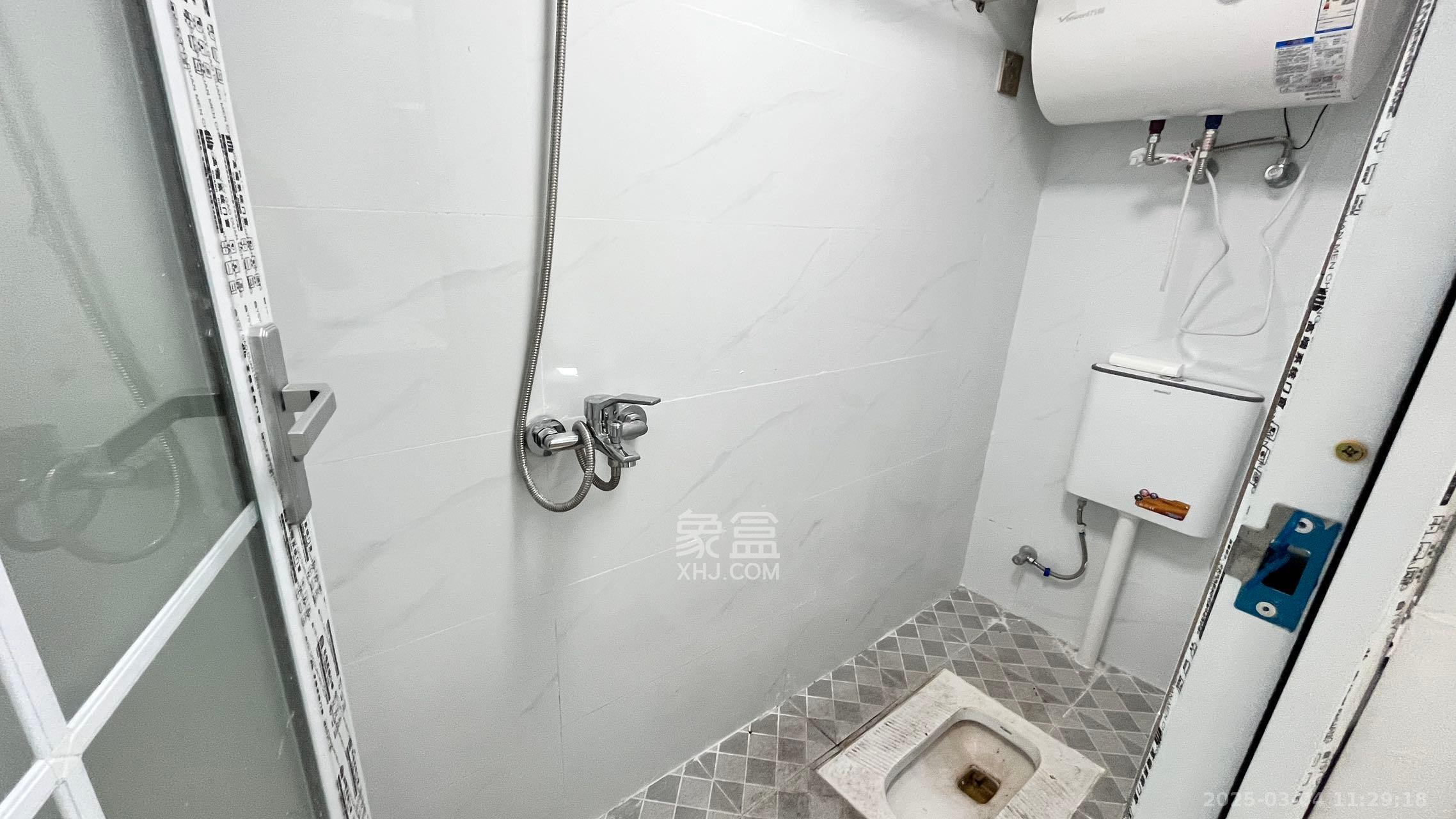 御湖国际 2室1厅1卫 1600.0元/月 御湖国际 2室1厅1卫 1600.0元/月室内图