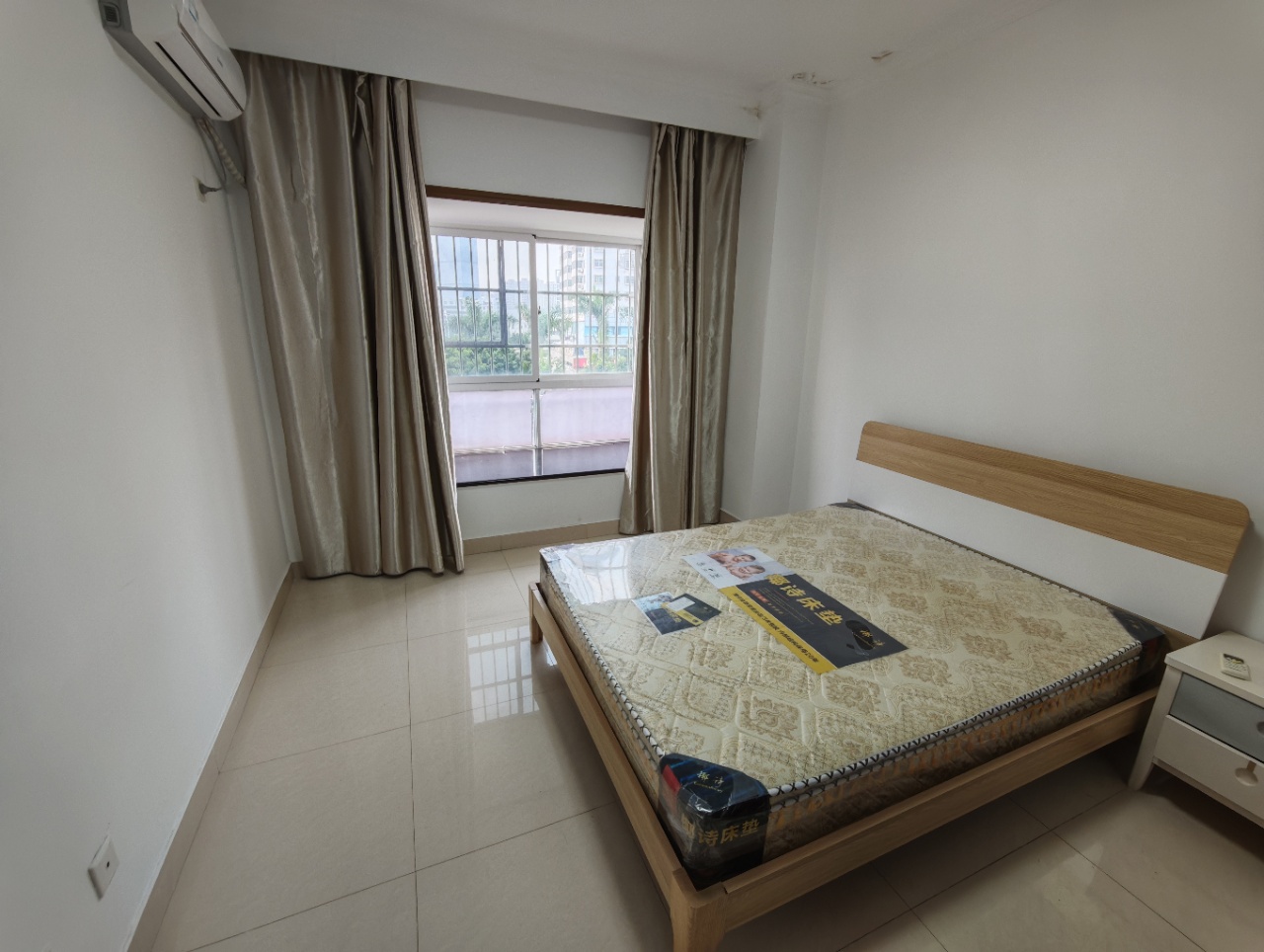 海市盛楼 3室2厅1卫 2600.0元/月 海市盛楼 3室2厅1卫 2600.0元/月室内图