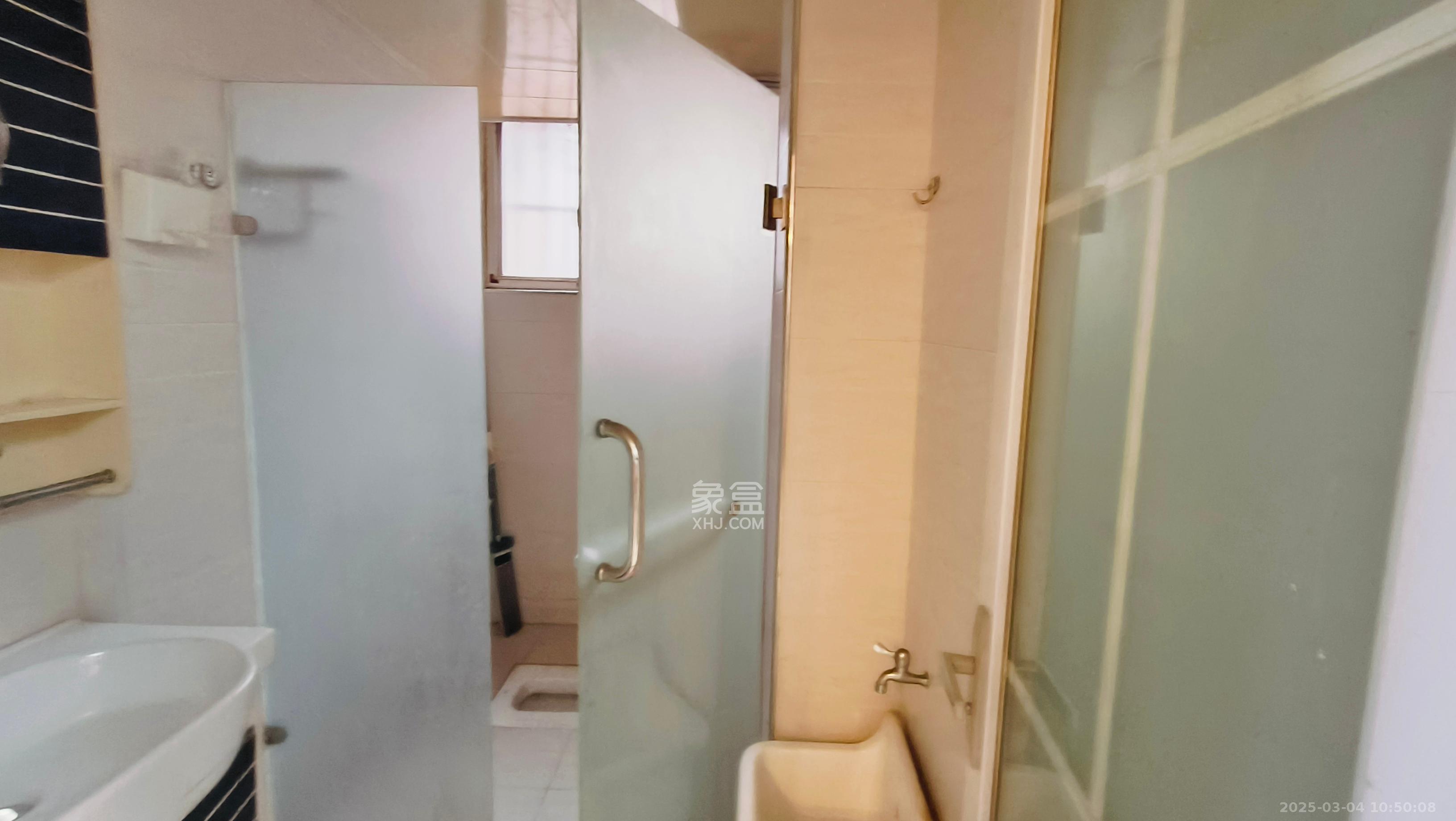 高林金三华邸 2室1厅1卫 1500.0元/月 高林金三华邸 2室1厅1卫 1500.0元/月室内图