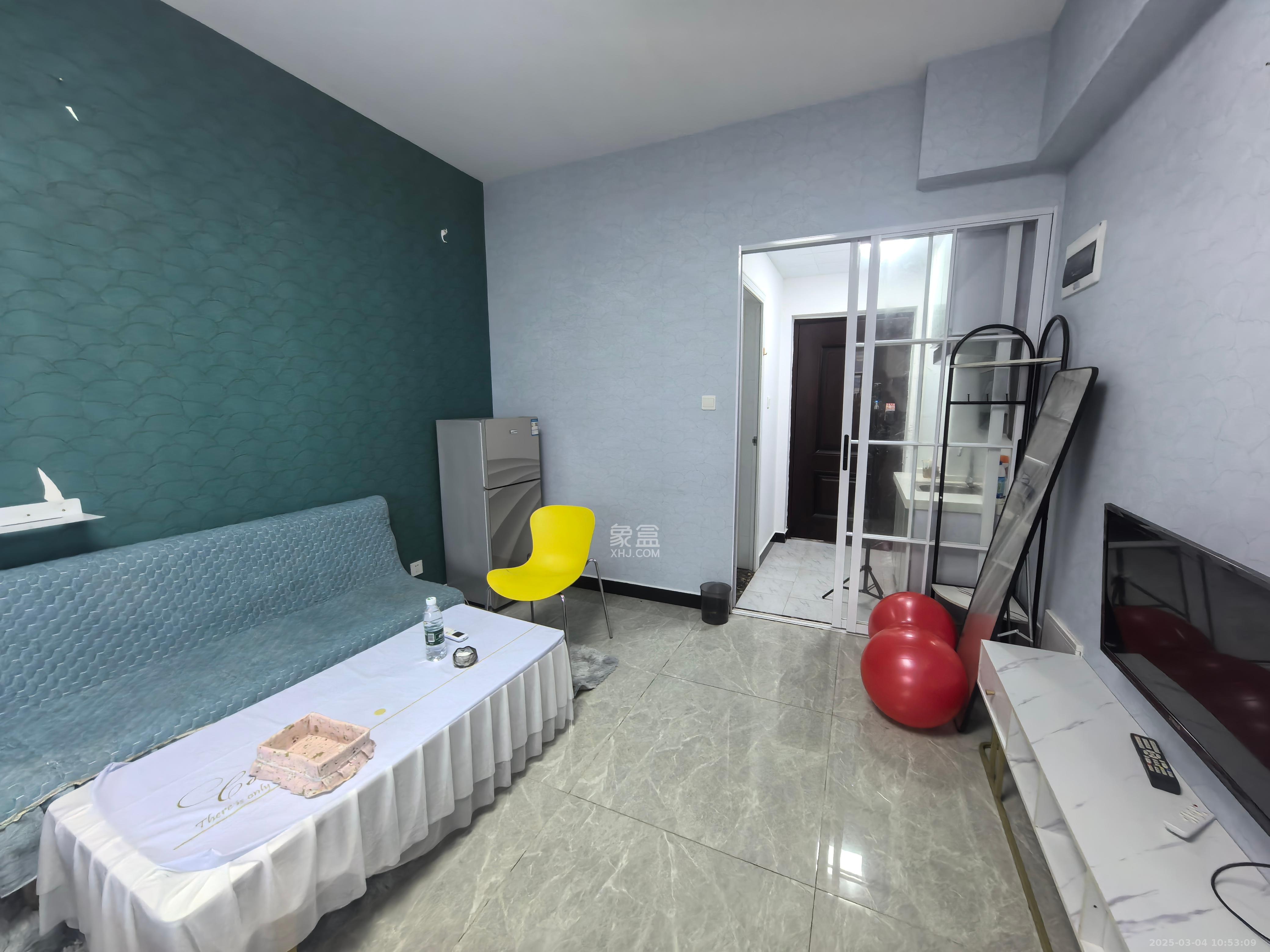 裕天国际商汇中心 1室1厅1卫 1100.0元/月 裕天国际商汇中心 1室1厅1卫 1100.0元/月室内图