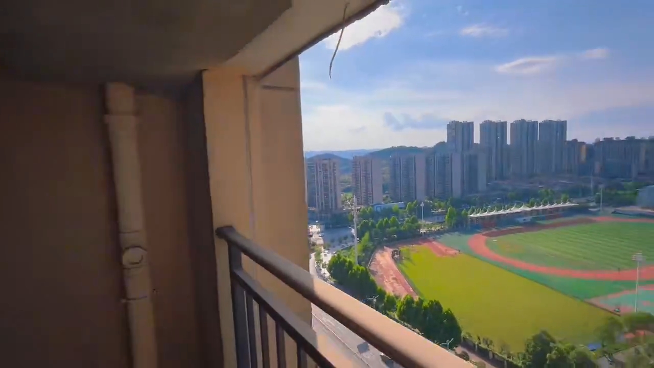 百弘学府城  1室1厅1卫    21.8万 百弘学府城  1室1厅1卫    21.8万客厅