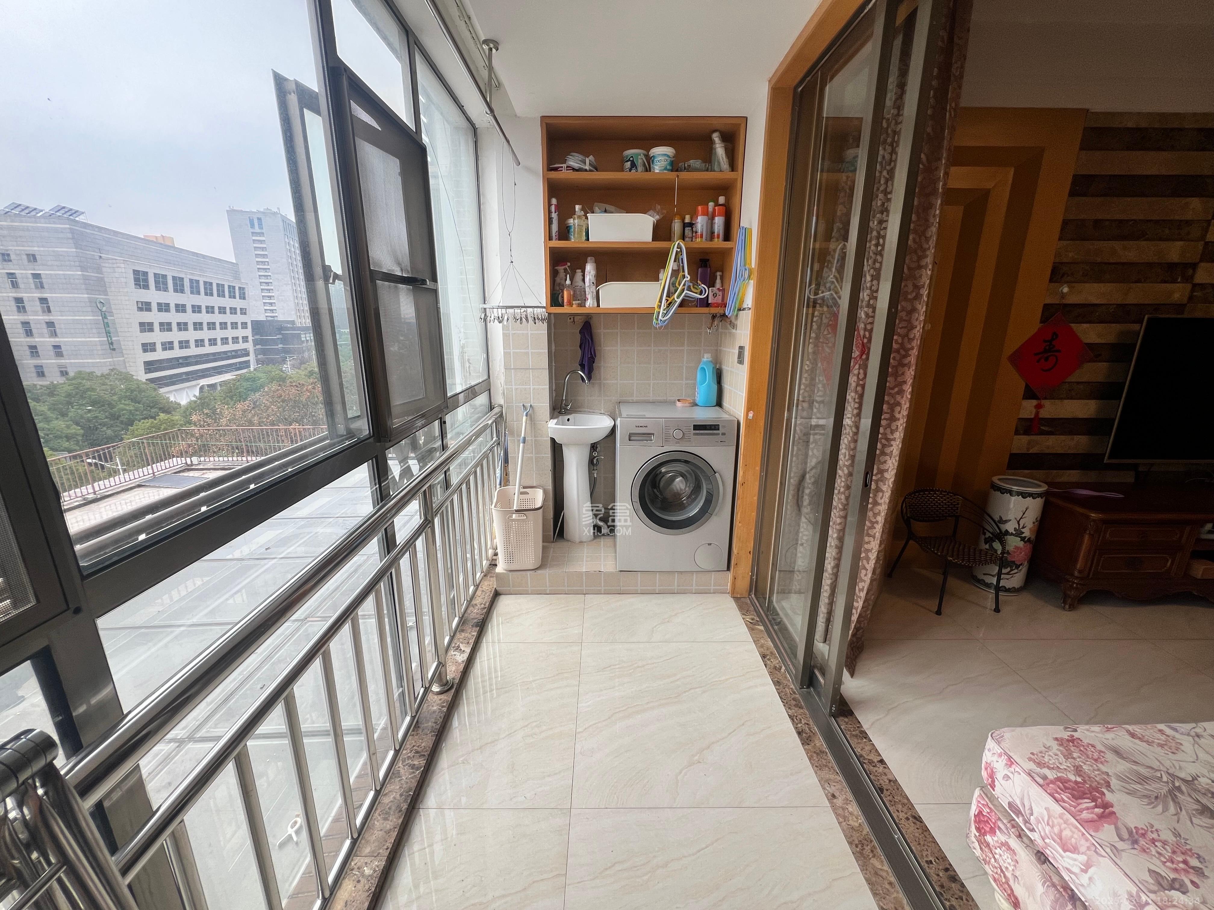 富兴嘉城(富兴汇中央) 4室2厅1卫 3500.0元/月 富兴嘉城(富兴汇中央) 4室2厅1卫 3500.0元/月室内图