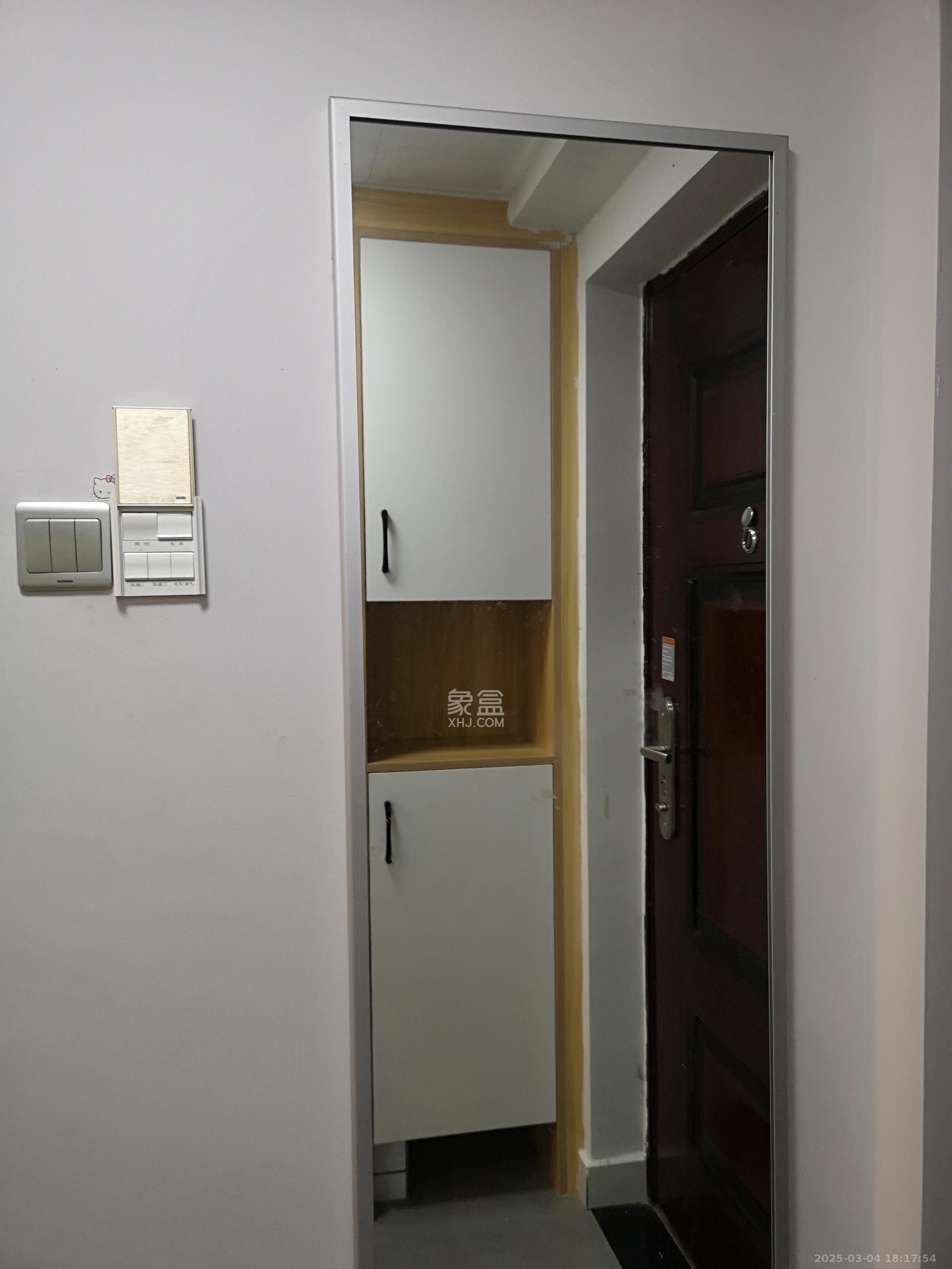 中建芙蓉嘉苑  1室1厅1卫    1250.0元/月室内图