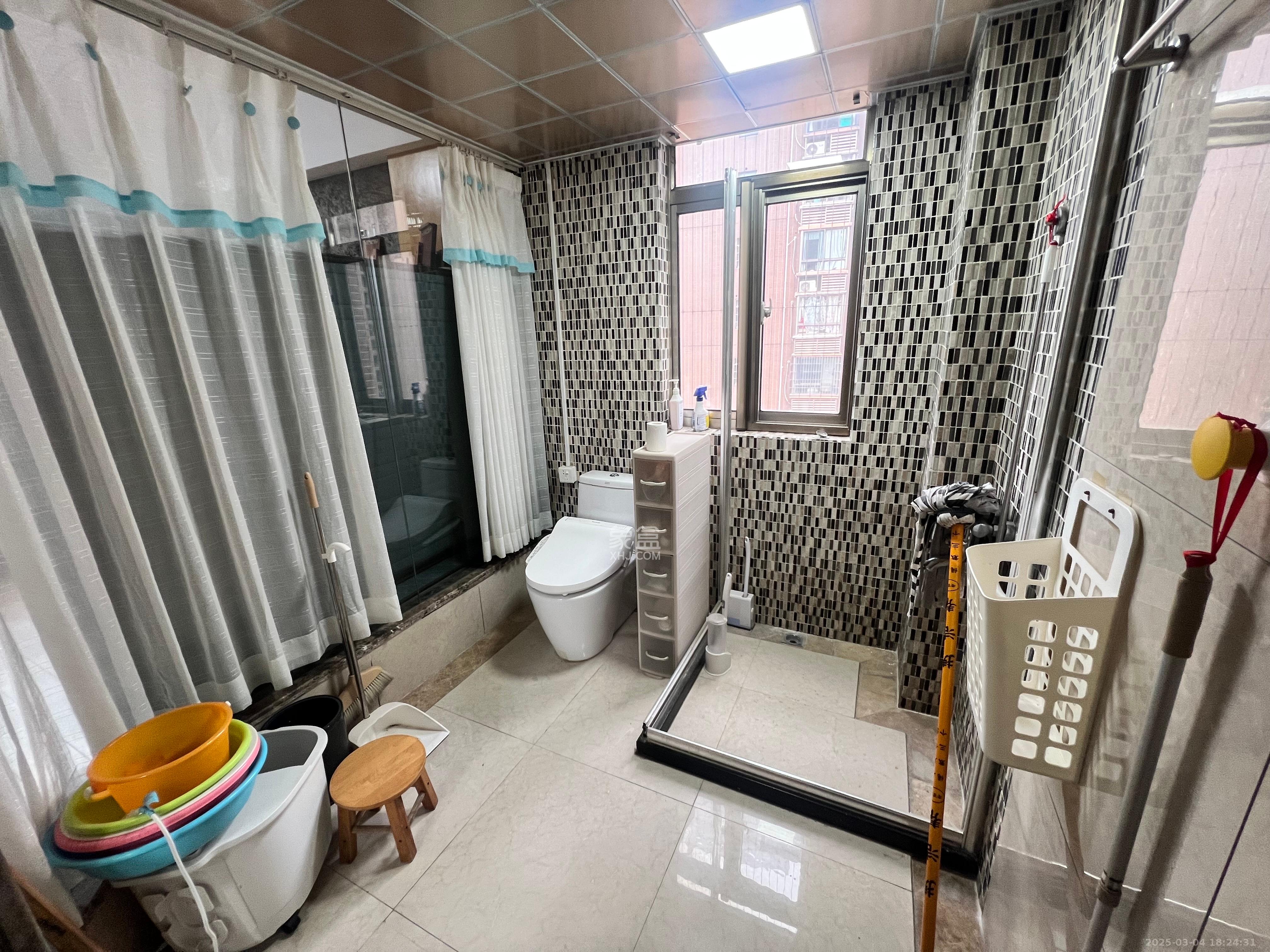 富兴嘉城(富兴汇中央) 4室2厅1卫 3500.0元/月 富兴嘉城(富兴汇中央) 4室2厅1卫 3500.0元/月室内图