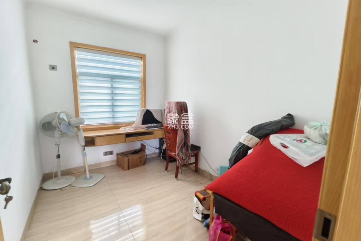 中电怡和苑 4室2厅2卫 1600.0元/月 中电怡和苑 4室2厅2卫 1600.0元/月室内图