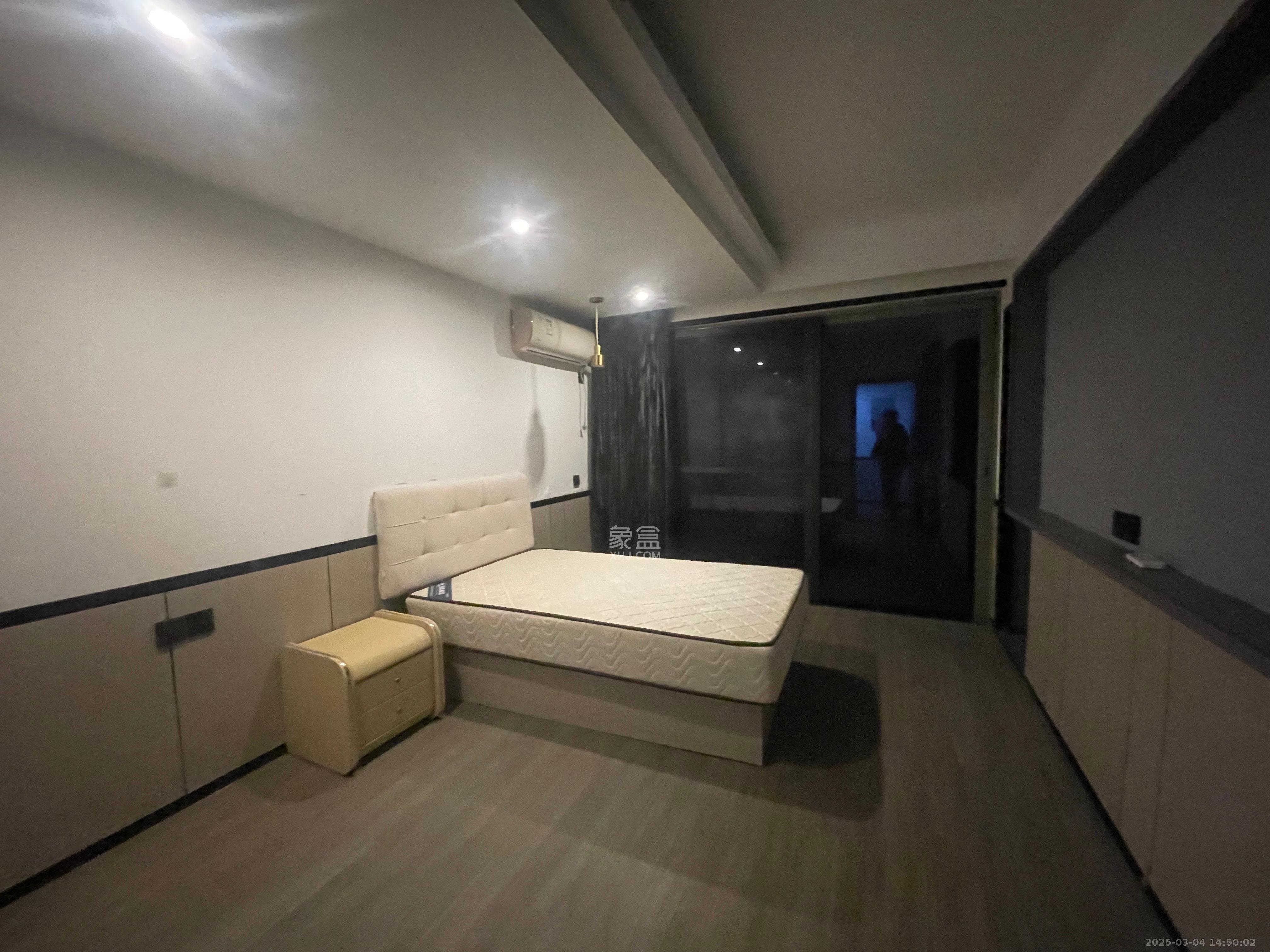 梅溪湖金茂府（金茂广场）（金茂览秀城）  6室2厅3卫   8000.00元/月室内图