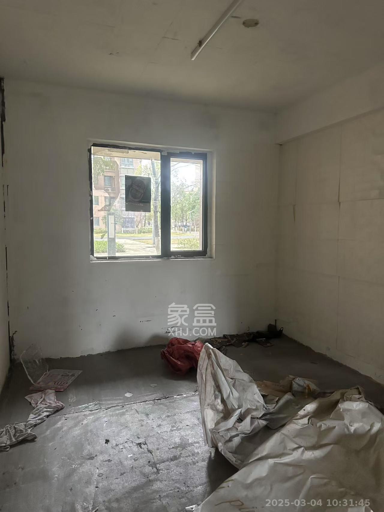 广悦星苑润园 4室2厅2卫 1500.0元/月 广悦星苑润园 4室2厅2卫 1500.0元/月小区图