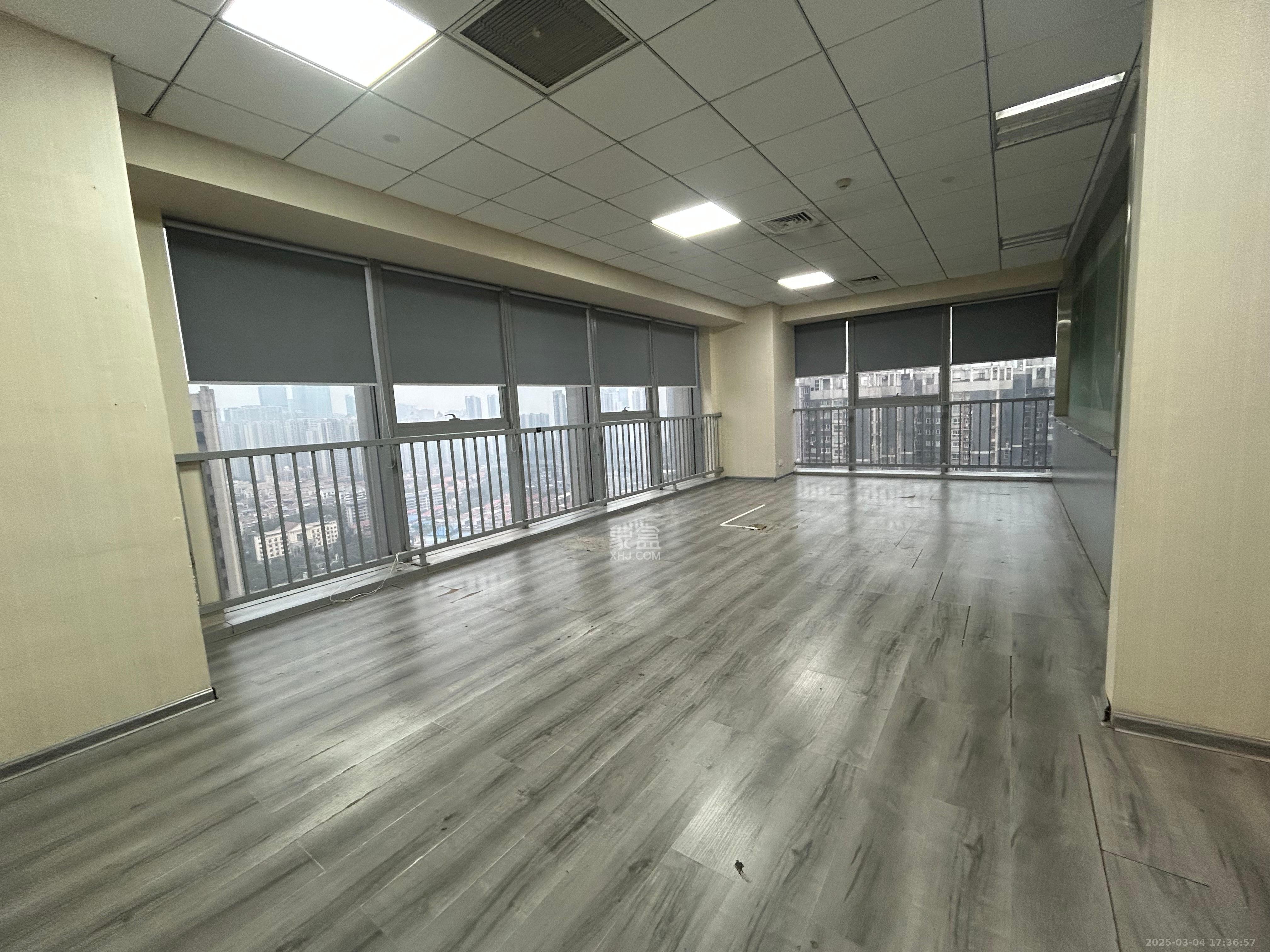 绿地中央广场   171.0㎡      8000.0元/月室内图