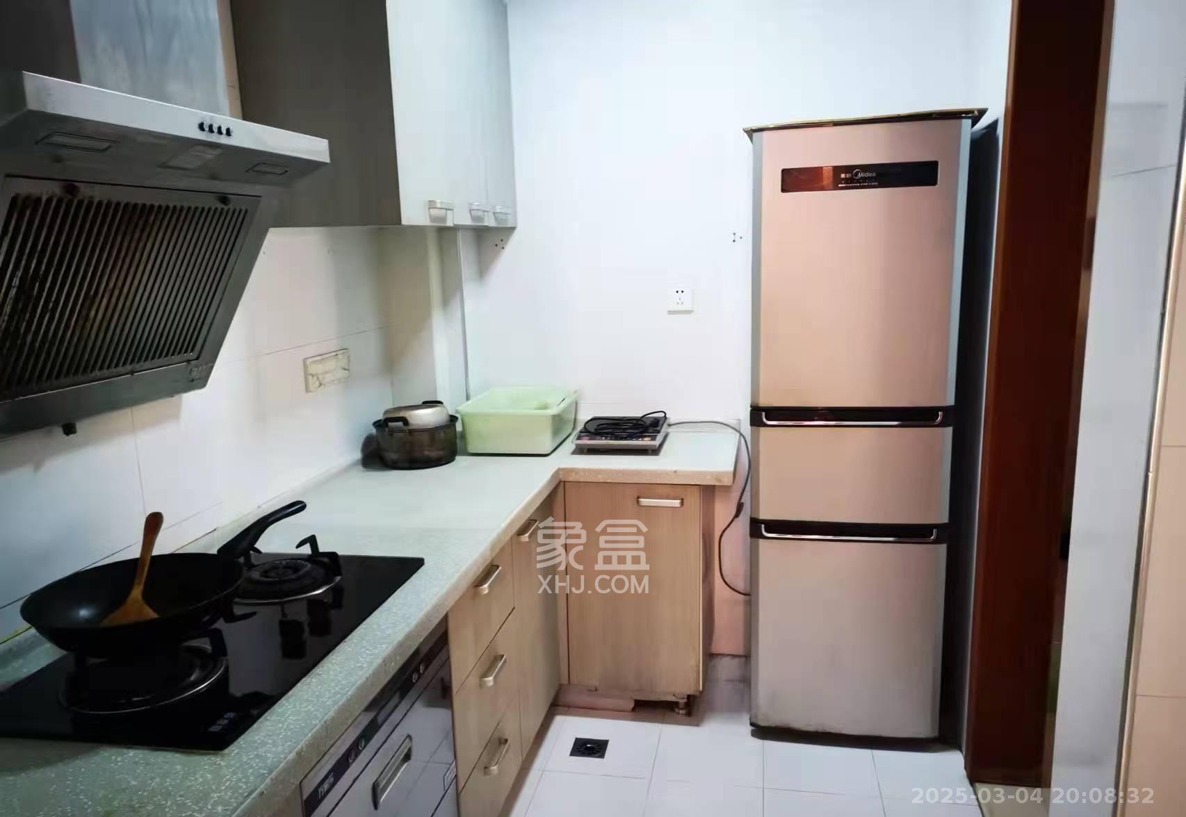 上海城小区 3室2厅1卫 2300.0元/月 上海城小区 3室2厅1卫 2300.0元/月室内图