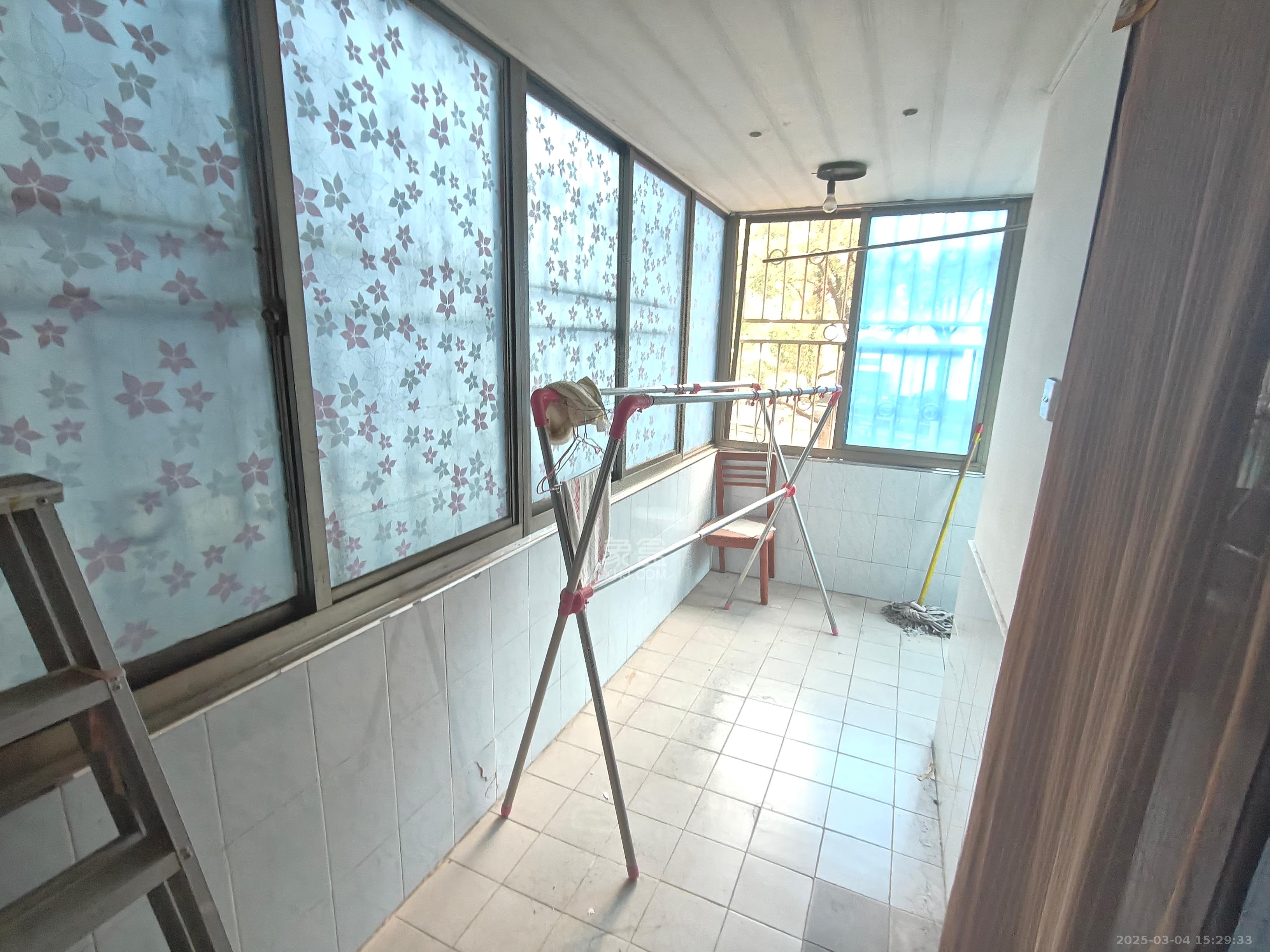 长沙市自来水公司住宅小区(白沙路119号) 2室1厅1卫 2100.0元/月 长沙市自来水公司住宅小区(白沙路119号) 2室1厅1卫 2100.0元/月室内图