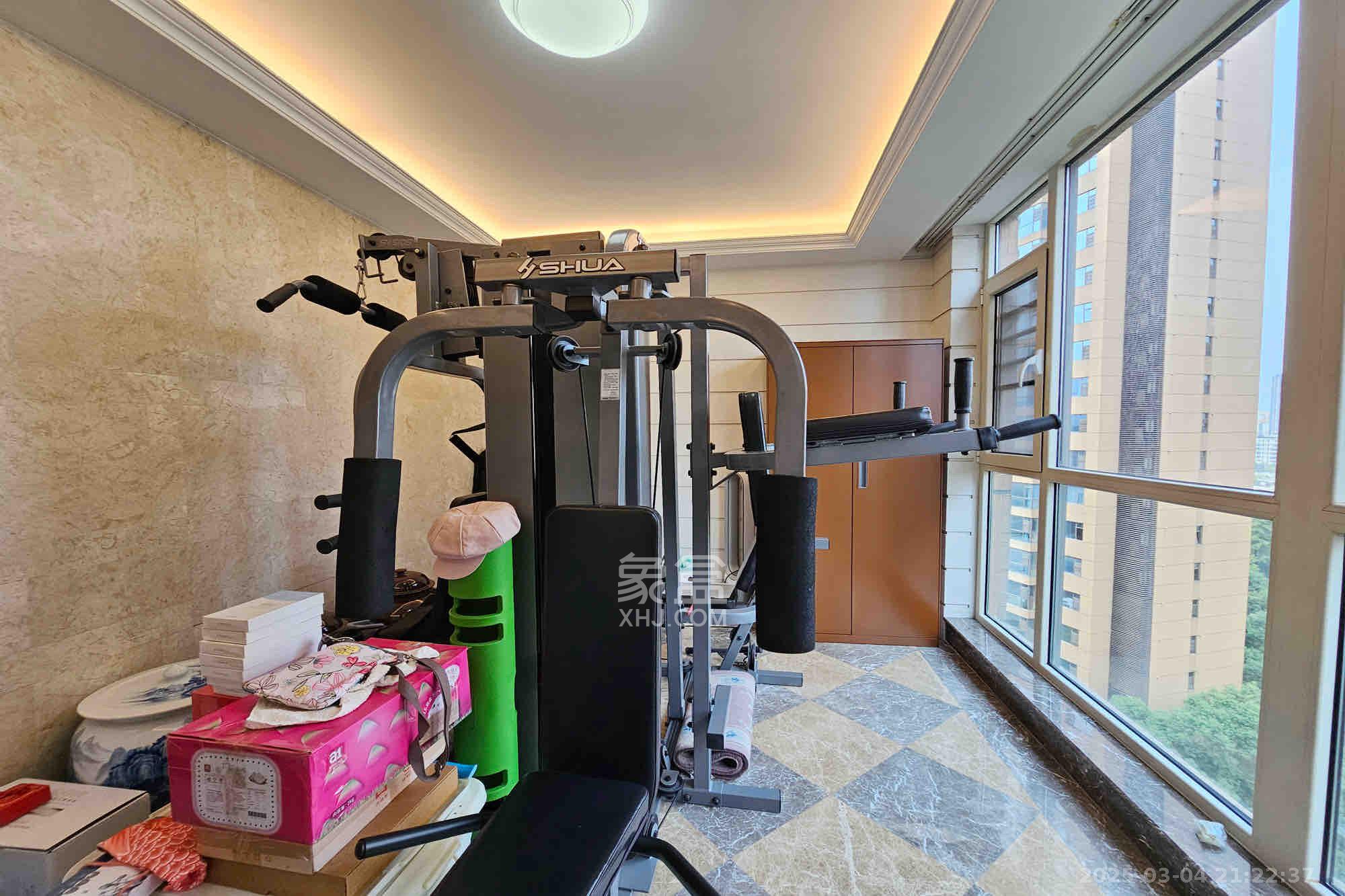 运达中央广场一、二期 7室3厅6卫 38000.0元/月 运达中央广场一、二期 7室3厅6卫 38000.0元/月室内图