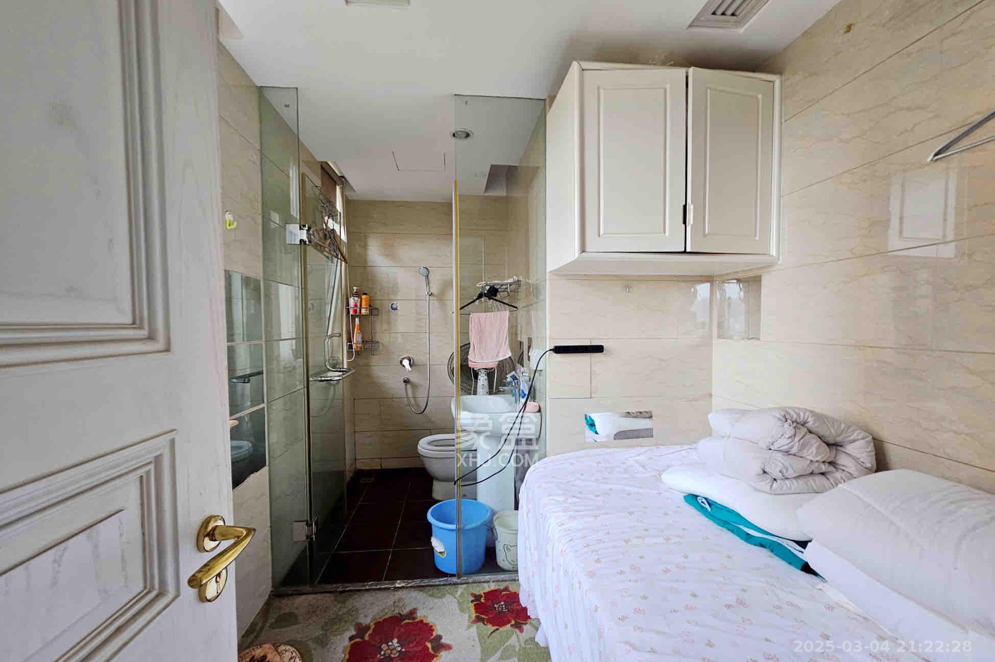 运达中央广场一、二期 7室3厅6卫 38000.0元/月 运达中央广场一、二期 7室3厅6卫 38000.0元/月室内图