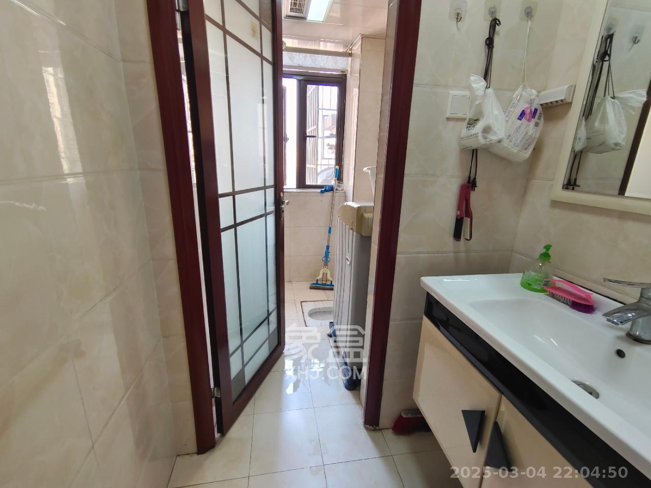 七里香榭 3室2厅2卫 2200.0元/月 七里香榭 3室2厅2卫 2200.0元/月室内图