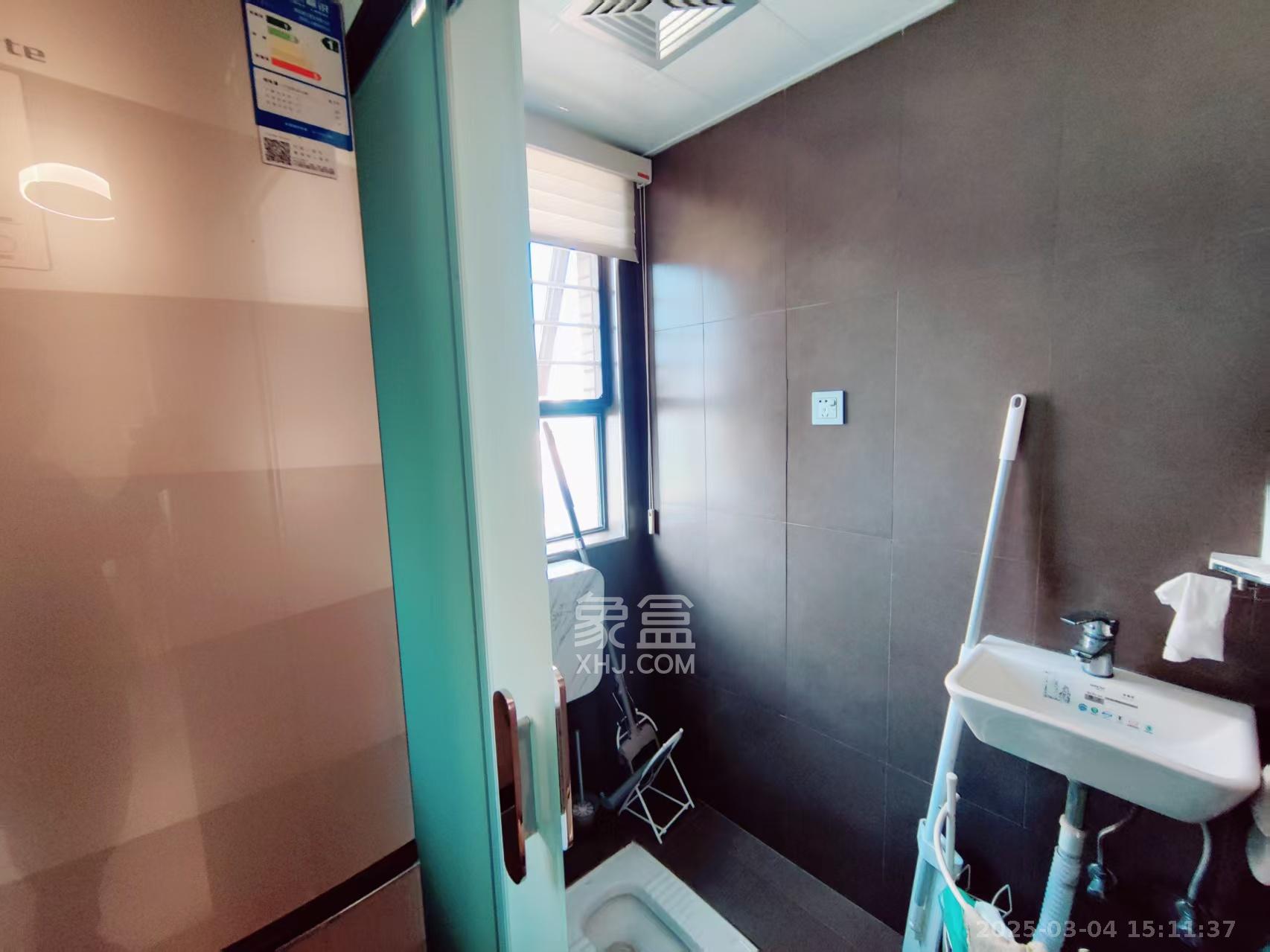 听香水榭  1室2厅1卫   2500.00元/月室内图