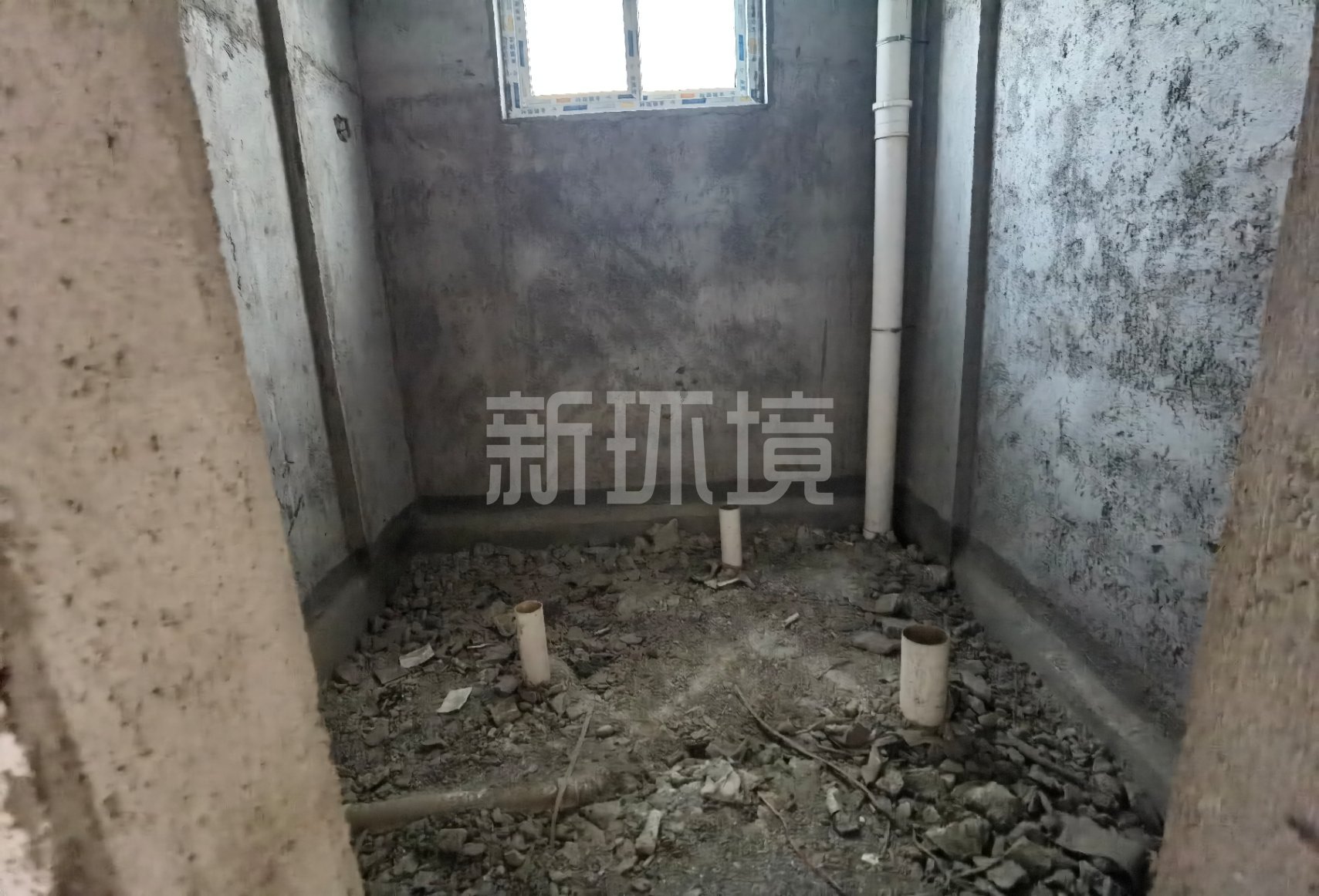 德皇新城  4室2厅2卫    73.2万 德皇新城  4室2厅2卫    73.2万客厅