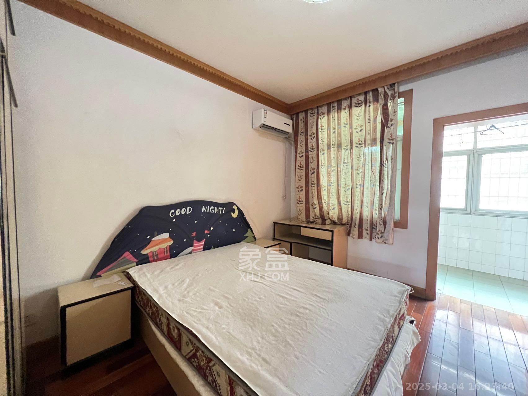 轻化公司宿舍向东南6号(产权南湖路46号) 3室2厅1卫 1700.0元/月 轻化公司宿舍向东南6号(产权南湖路46号) 3室2厅1卫 1700.0元/月室内图