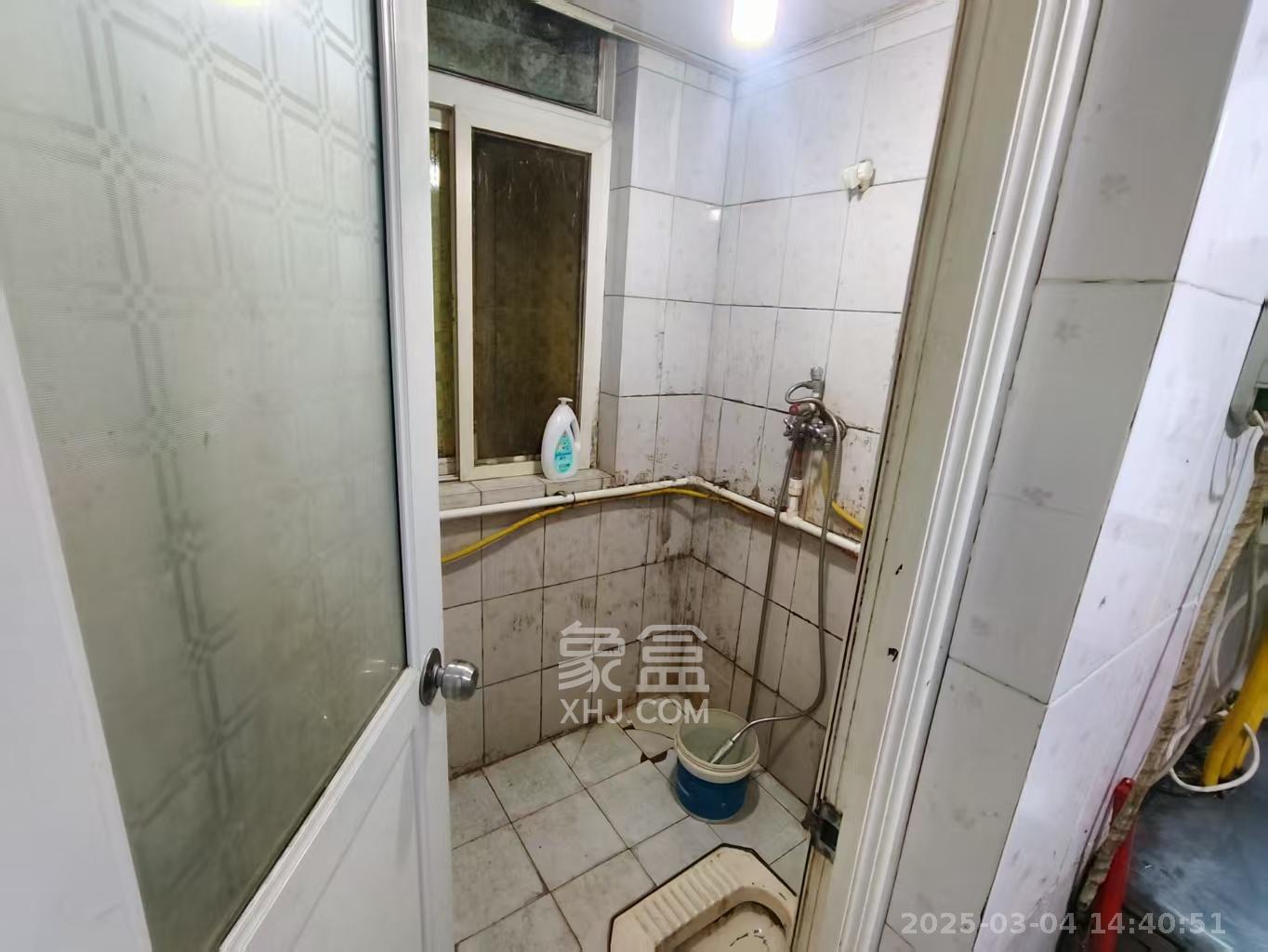 枣子园小区  3室2厅2卫   2500.00元/月室内图