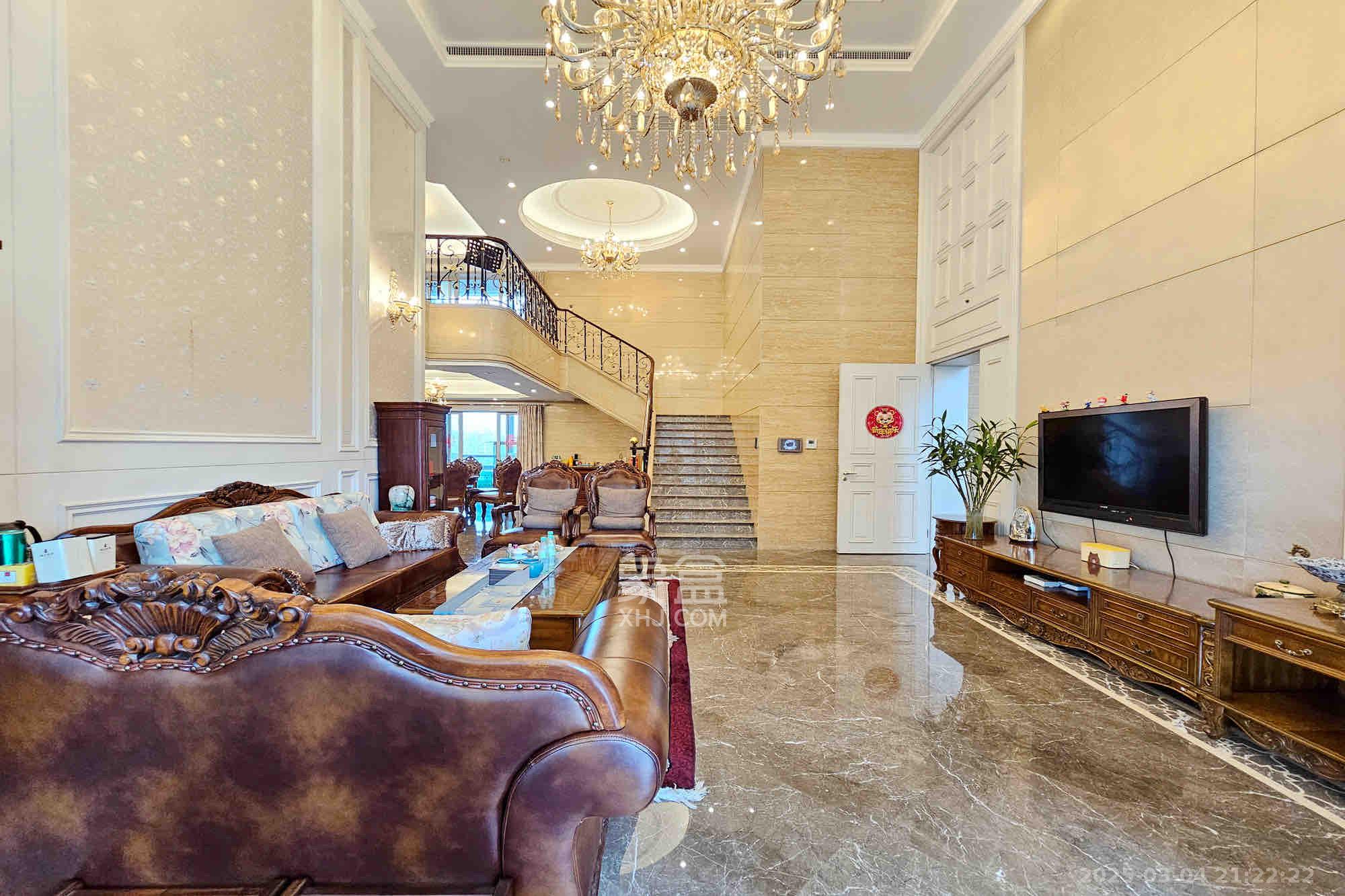 运达中央广场一、二期 7室3厅6卫 38000.0元/月 运达中央广场一、二期 7室3厅6卫 38000.0元/月室内图