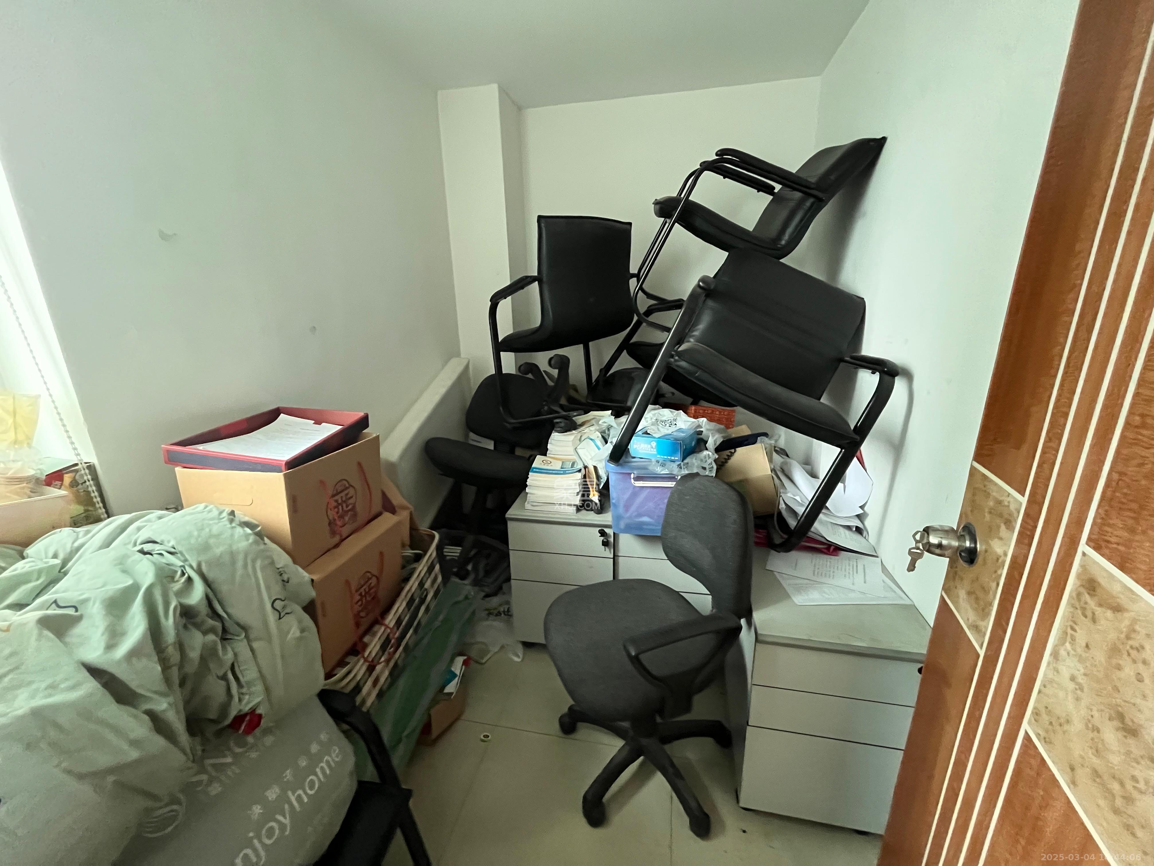 佳天国际新城 1室2厅1卫 2500.0元/月 佳天国际新城 1室2厅1卫 2500.0元/月室内图