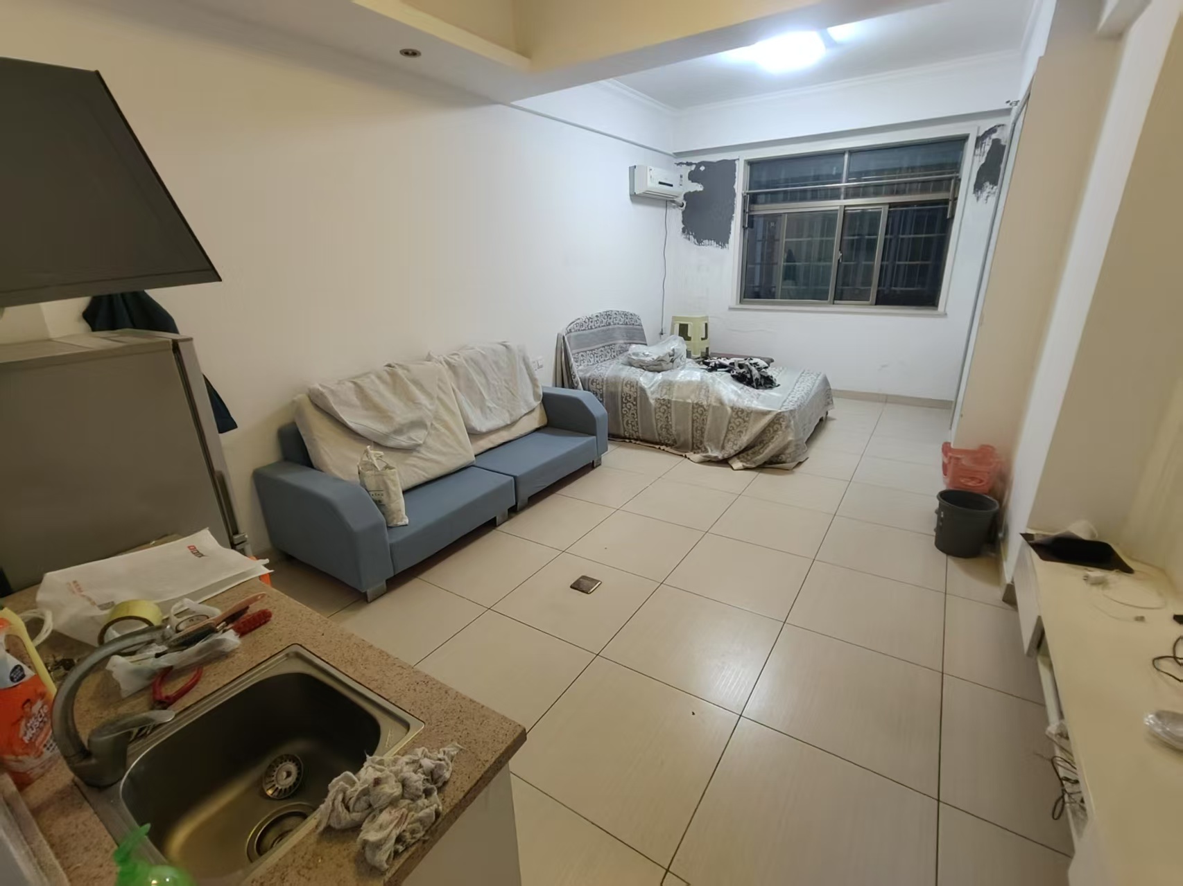 新亚国际 1室1厅1卫 1080.0元/月 新亚国际 1室1厅1卫 1080.0元/月室内图