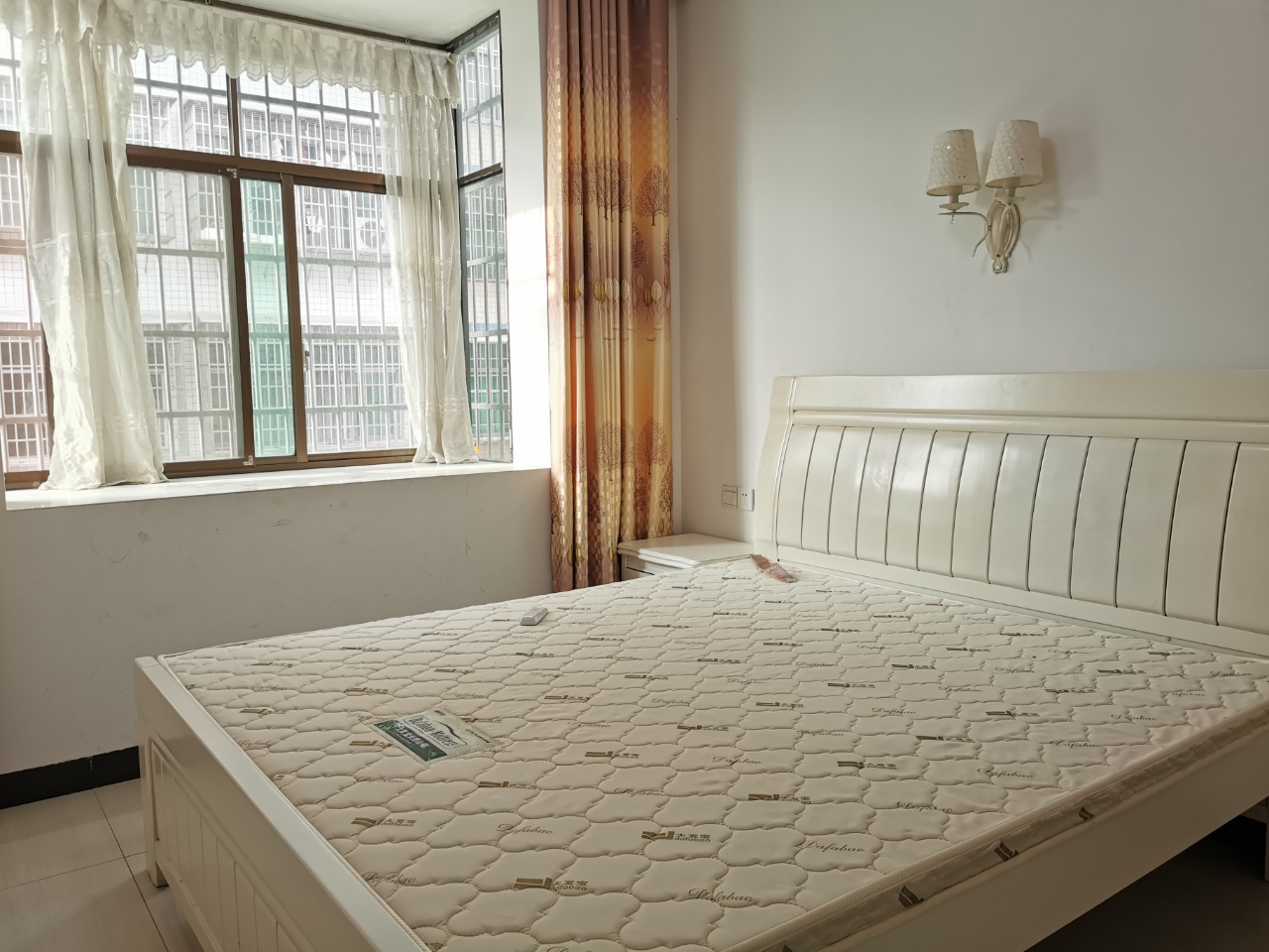 姚家湾刘家大屋小区  2室2厅1卫   1200.00元/月室内图
