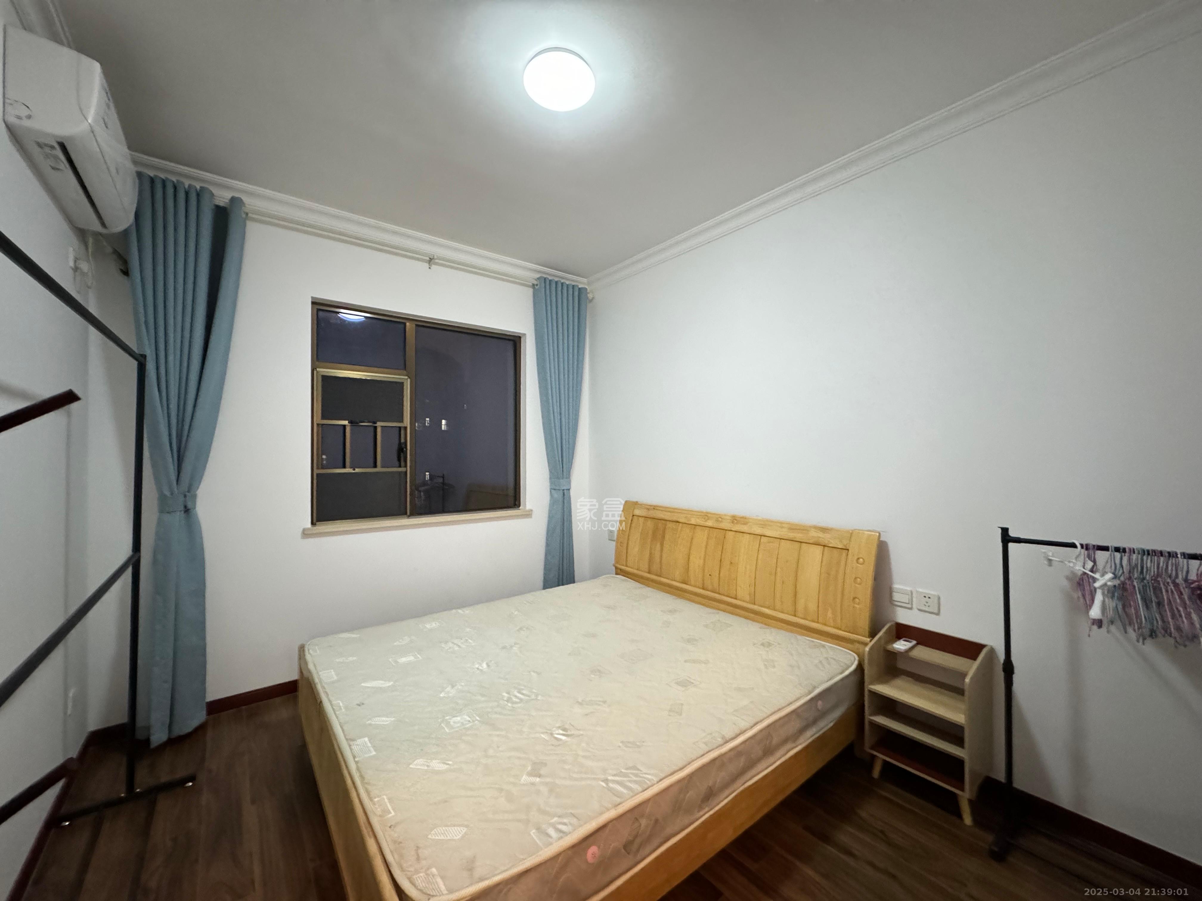 江山帝景哈佛  3室2厅2卫    2499.0元/月 江山帝景哈佛  3室2厅2卫    2499.0元/月室内图