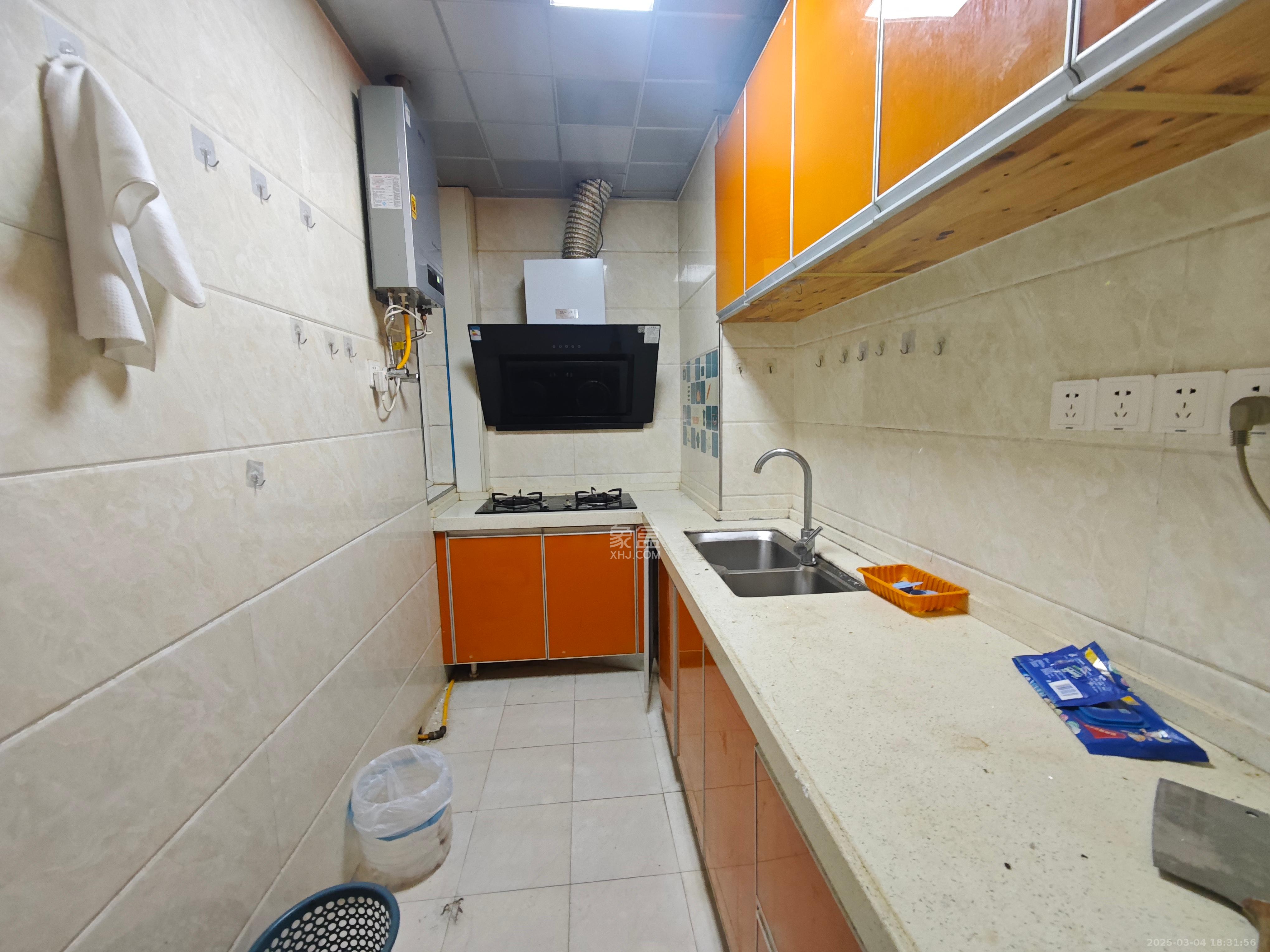 美利新世界  2室2厅1卫    2000.0元/月室内图