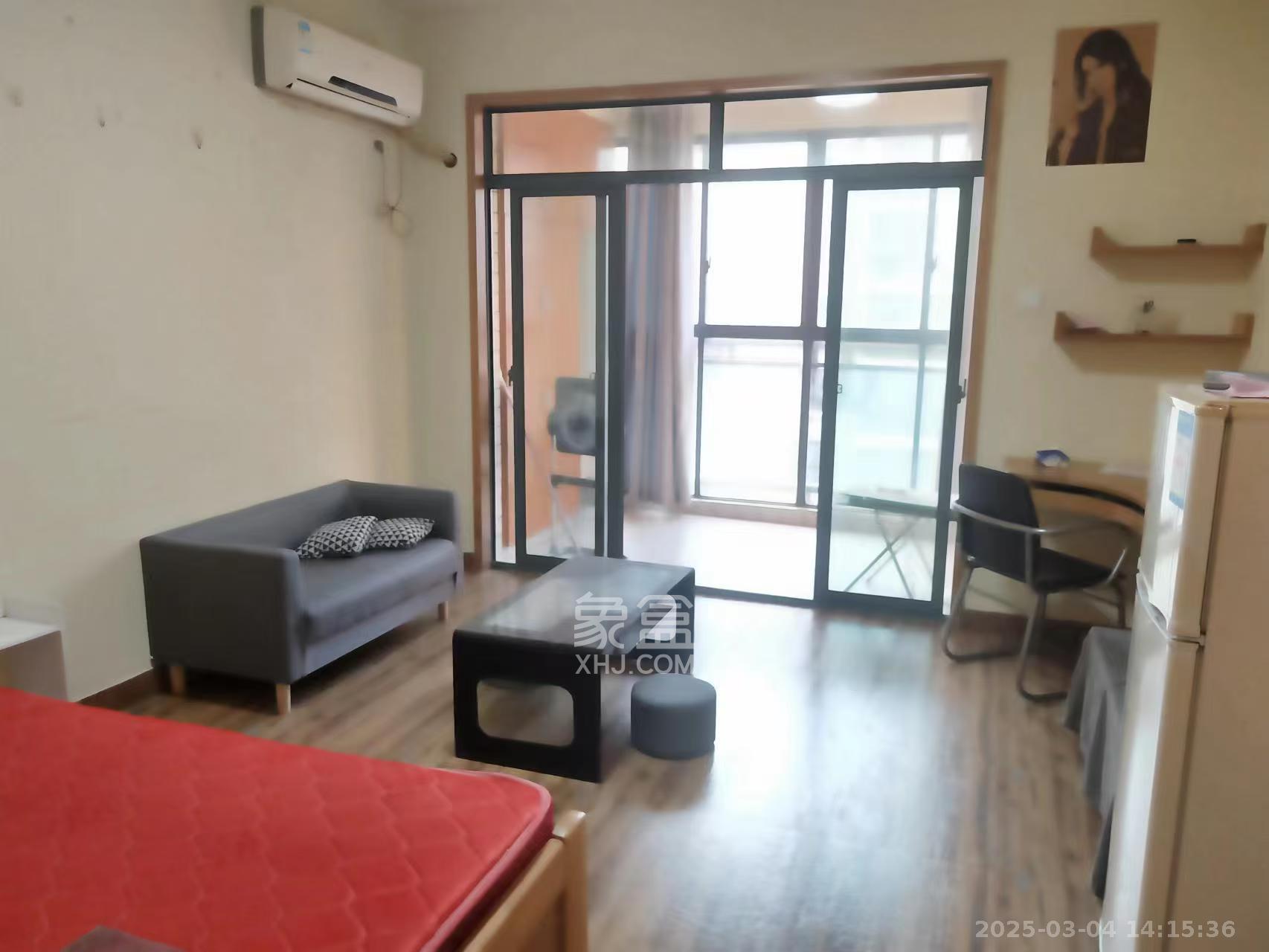 巢之恋 1室0厅1卫 1400.0元/月 巢之恋 1室0厅1卫 1400.0元/月室内图