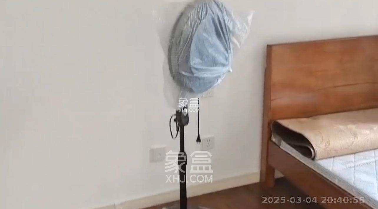 万科魅力之城锋镜里  3室1厅1卫    3200.0元/月 万科魅力之城锋镜里  3室1厅1卫    3200.0元/月室内图