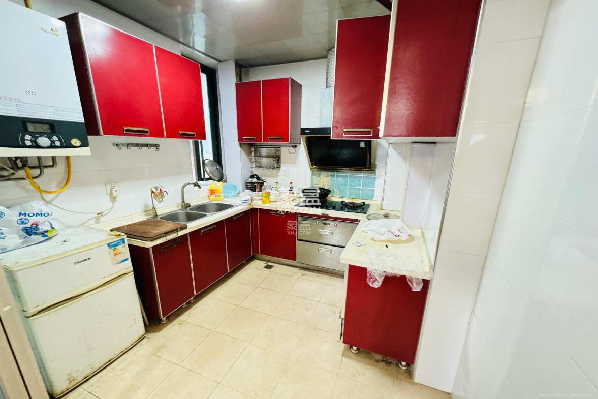 上庭苑 3室2厅1卫 2800.0元/月 上庭苑 3室2厅1卫 2800.0元/月室内图