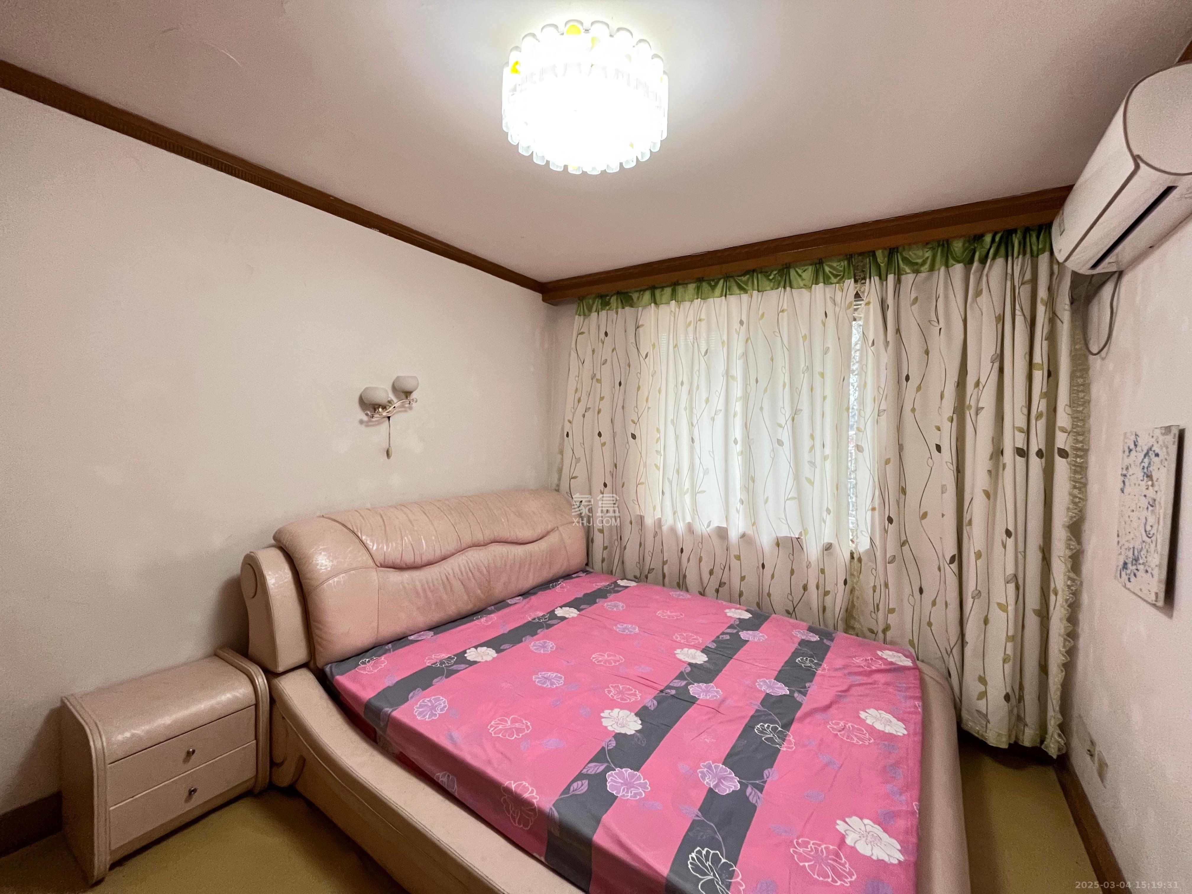 中建五局信和苑三区  3室2厅1卫   1600.00元/月室内图