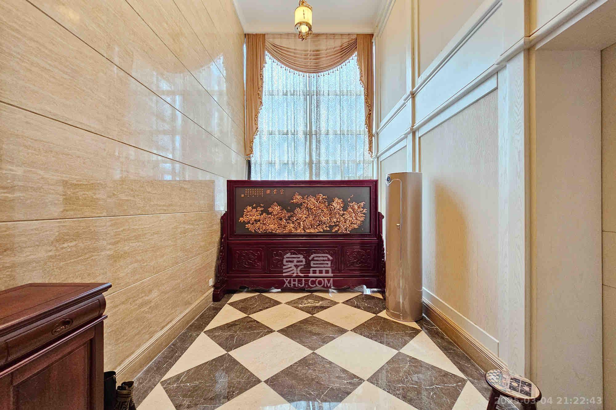 运达中央广场一、二期 7室3厅6卫 38000.0元/月 运达中央广场一、二期 7室3厅6卫 38000.0元/月室内图