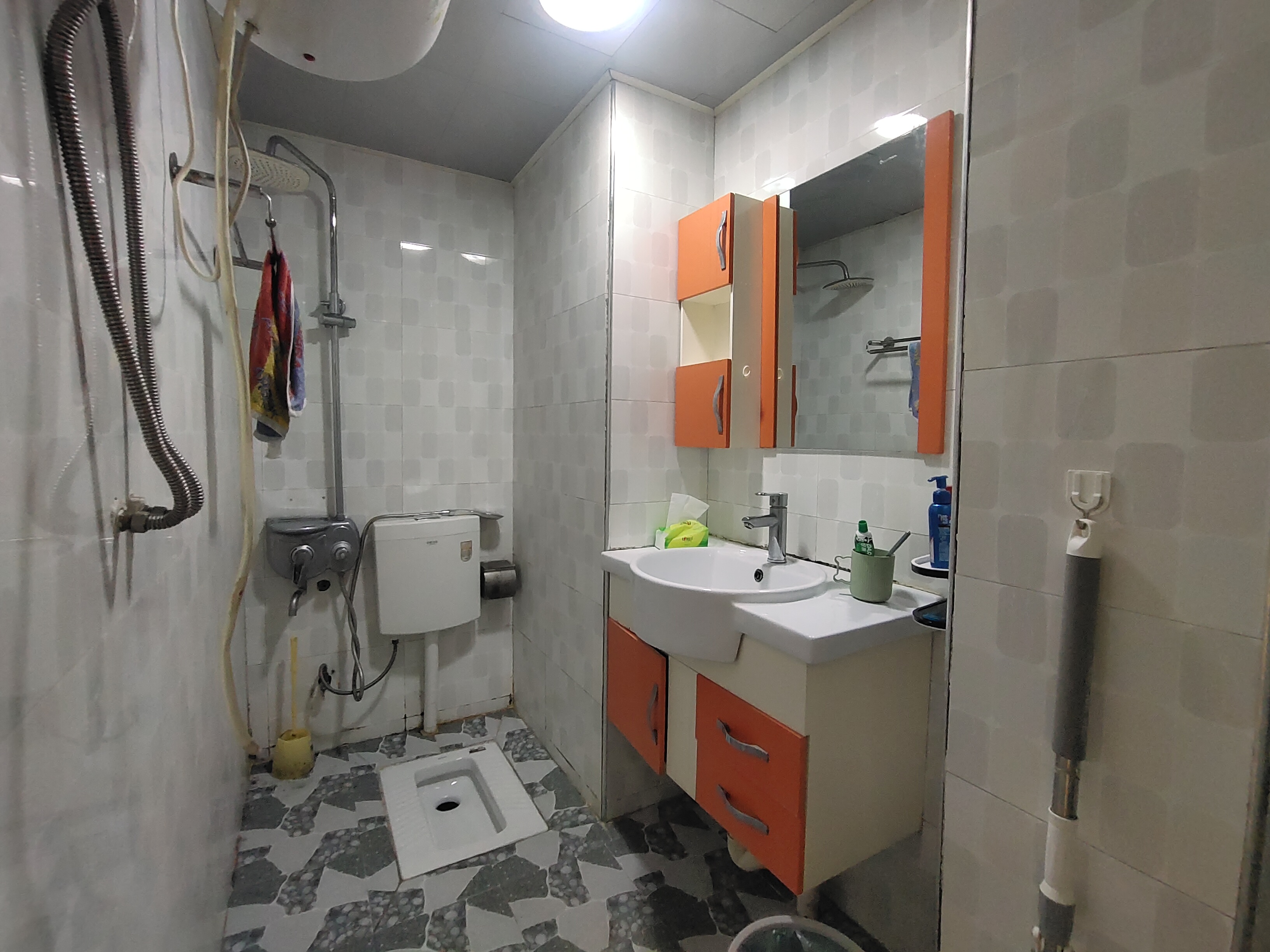 维港十字街 1室1厅1卫 1000.0元/月 维港十字街 1室1厅1卫 1000.0元/月室内图