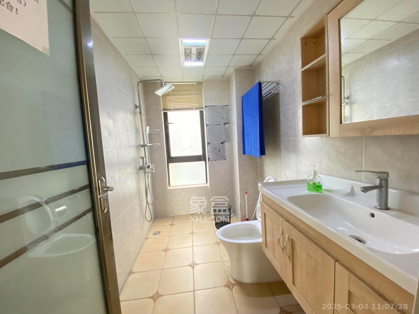 达美D6区 4室2厅3卫 4800.0元/月 达美D6区 4室2厅3卫 4800.0元/月室内图