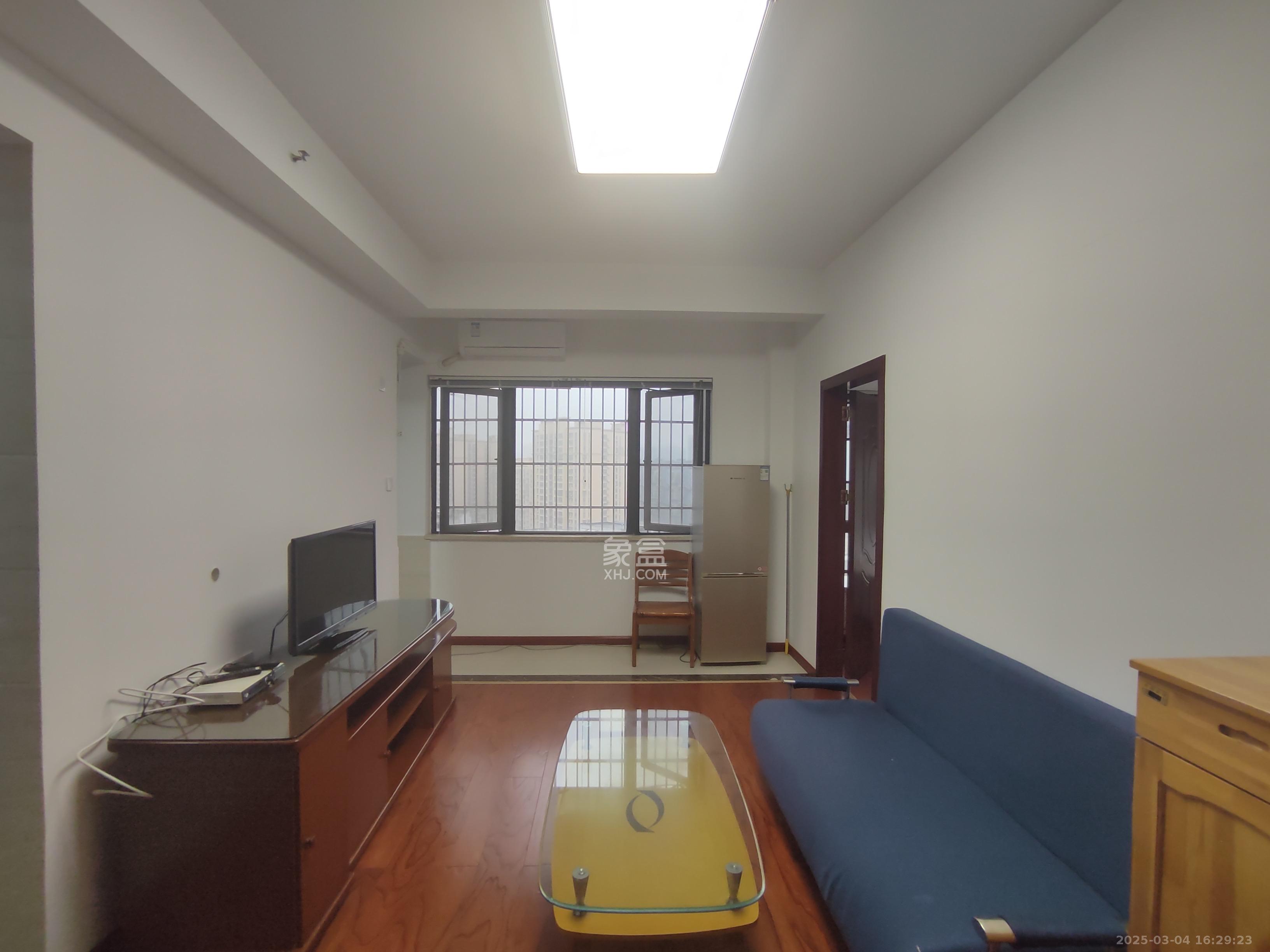 博林云栖  2室2厅1卫   2000.00元/月室内图