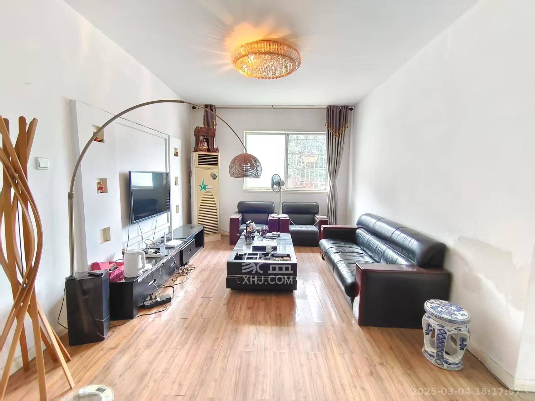 银洲公寓 2室2厅1卫 2300.0元/月 银洲公寓 2室2厅1卫 2300.0元/月室内图