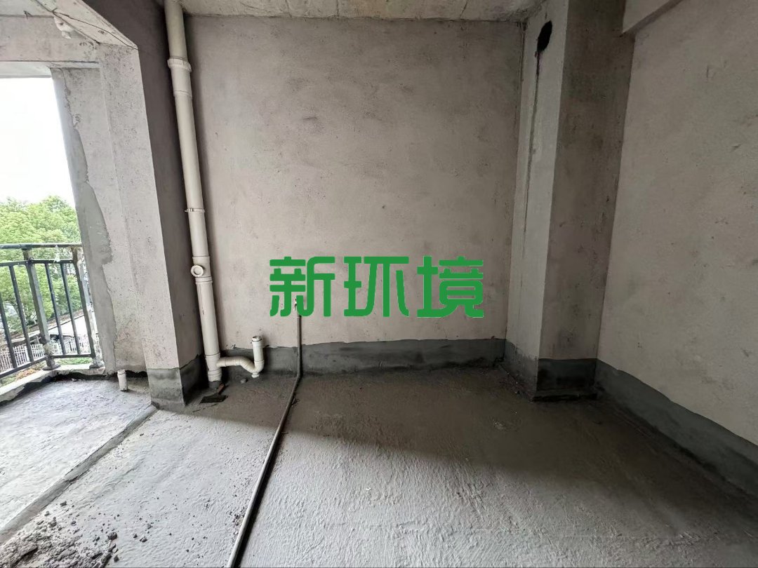 靛达广场  4室2厅2卫   68.80万客厅