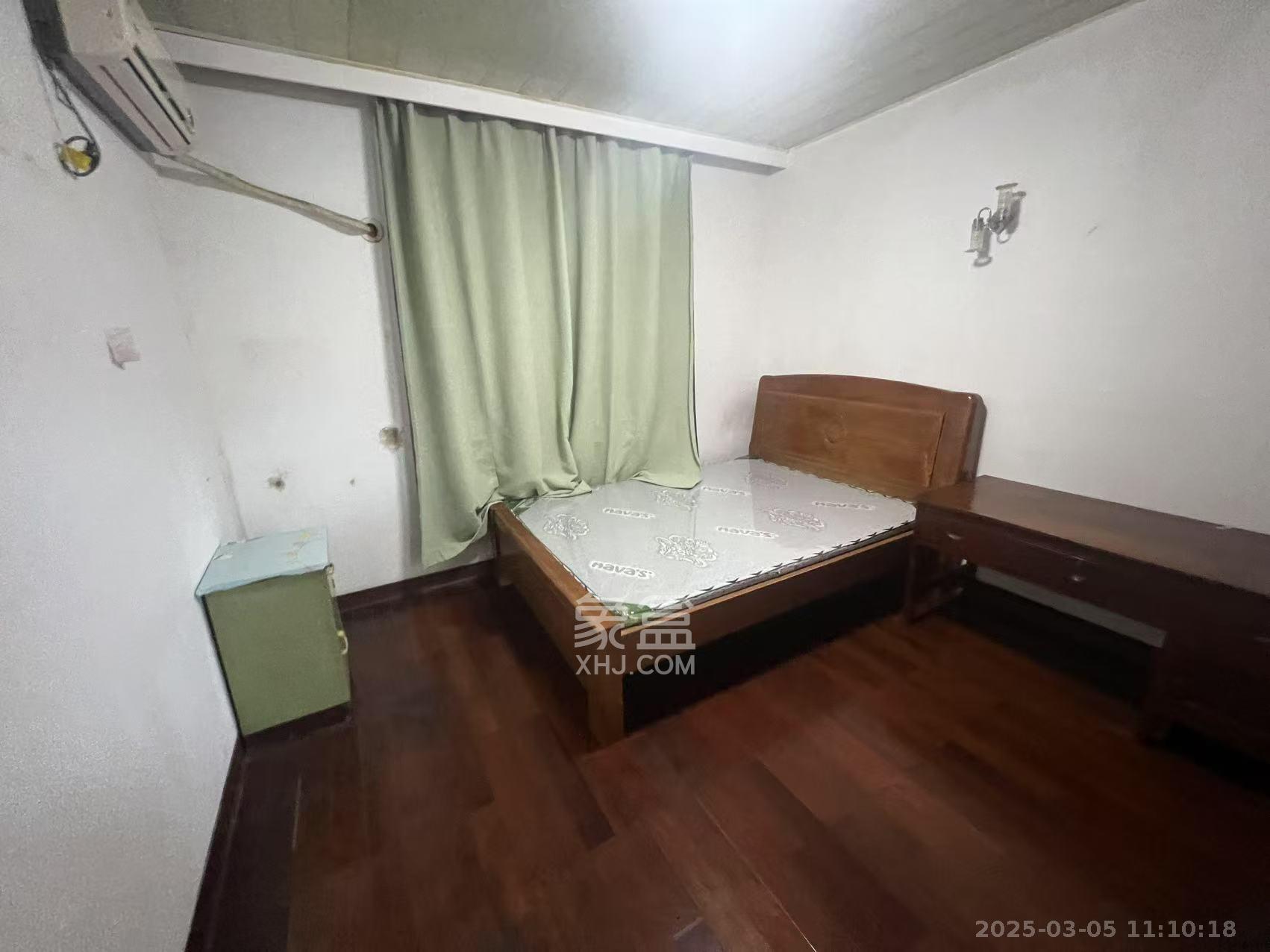 恒达花园  1室2厅1卫   1900.00元/月室内图